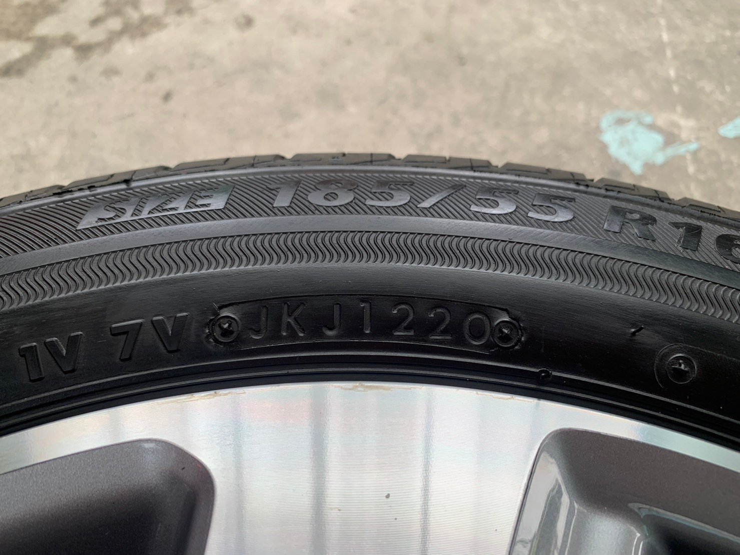 ล้อแม็ก Suzuki Swift รุ่นใหม่ล่าสุด ขอบ 16 พร้อมยาง 185-55-16 Bridgestone ปี 20 ล้อแม็ก Suzuki Swift รุ่นใหม่ล่าสุด ขอบ 16 พร้อมยาง 185-55-16 Bridgestone ปี 20