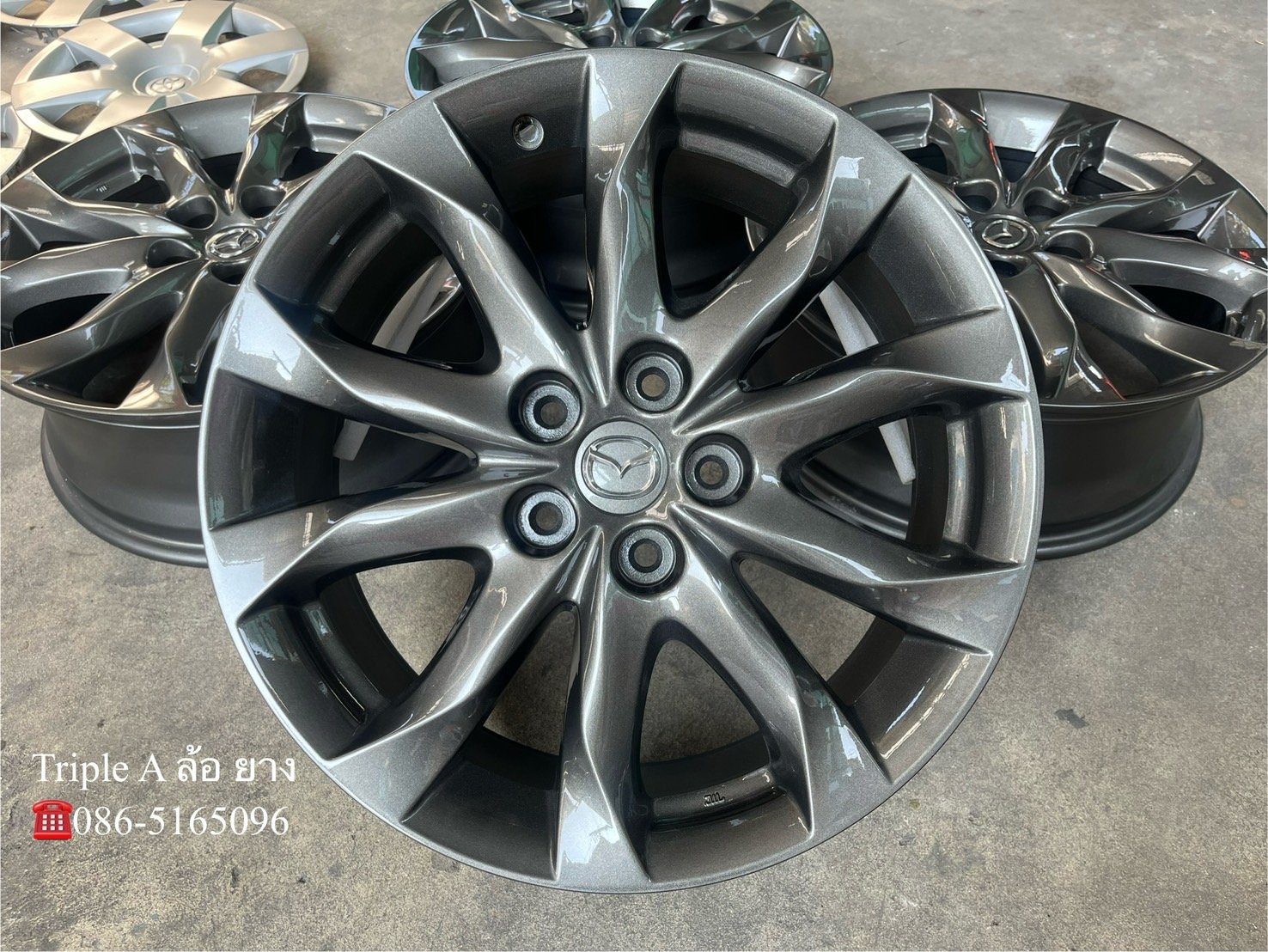 ล้อแม็ก 5รู114 Mazda 3 ขอบ 18 สีเทากัน สวยกริ๊บ ล้อแม็ก 5รู114 Mazda 3 ขอบ 18 สีเทากัน สวยกริ๊บ