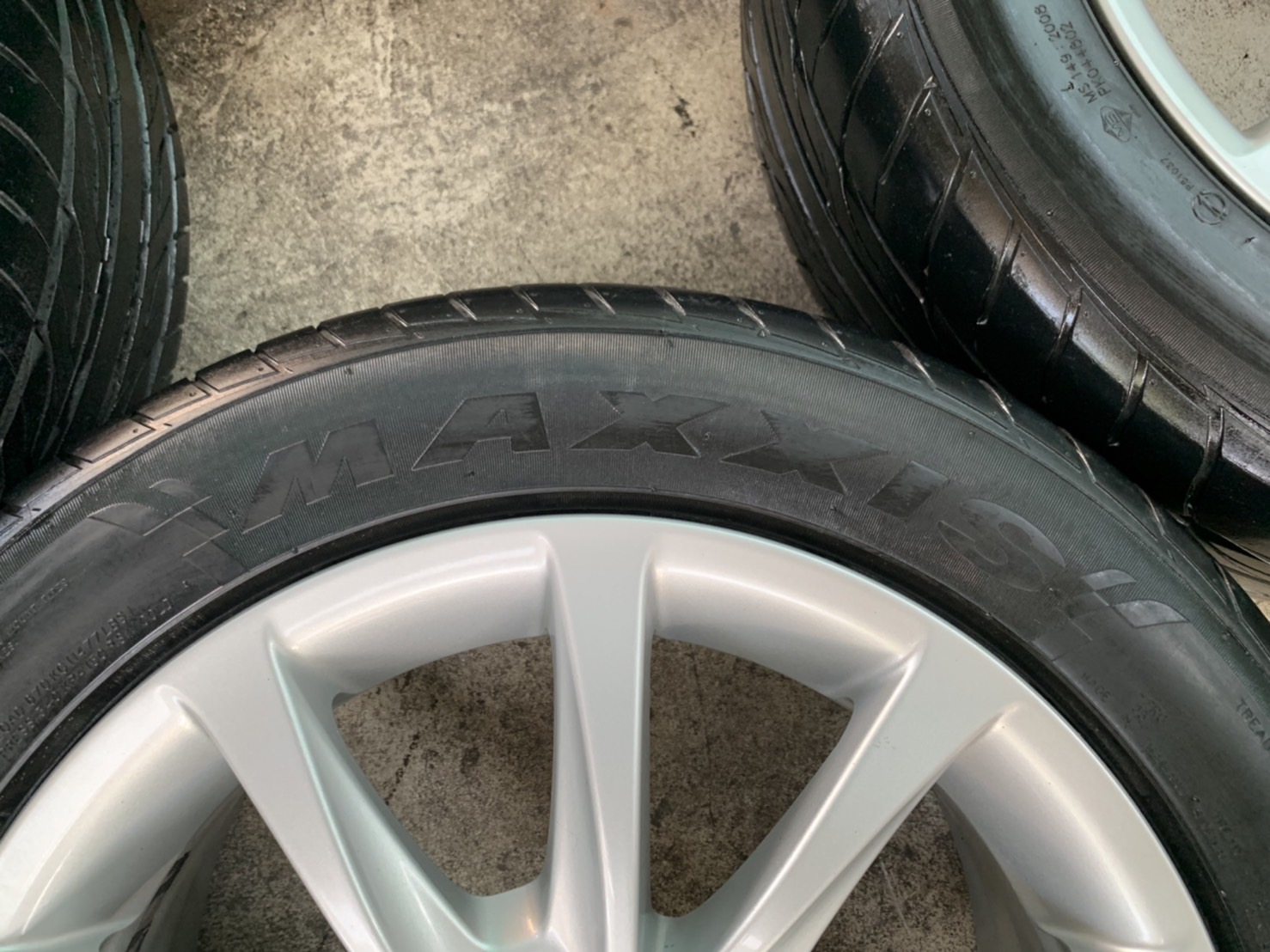 ล้อแม็ก Honda Civic FC ขอบ 16 สีบอร์น พร้อมยาง 205-55-16 MAXXIS ปลายปี 17