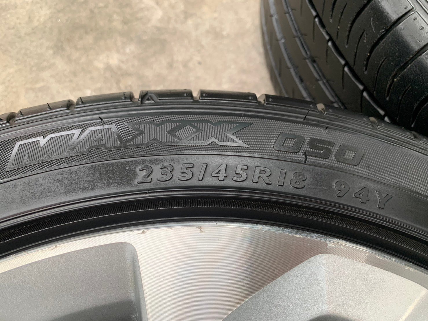 ล้อแม็ก Honda Accord G9 ขอบ 18 บอร์นหน้าเงา พร้อมยาง 235-45-18 Dunlop ปี 19 ล้อแม็ก Honda Accord G9 ขอบ 18 บอร์นหน้าเงา พร้อมยาง 235-45-18 Dunlop ปี 19