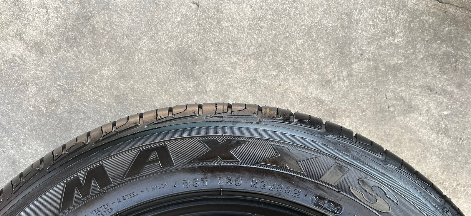 ยางใหม่ป้ายแดง 185-60-15 Maxxis ปี 24 ใหม่กริ๊บ ถอดจากโชว์รูมรถ