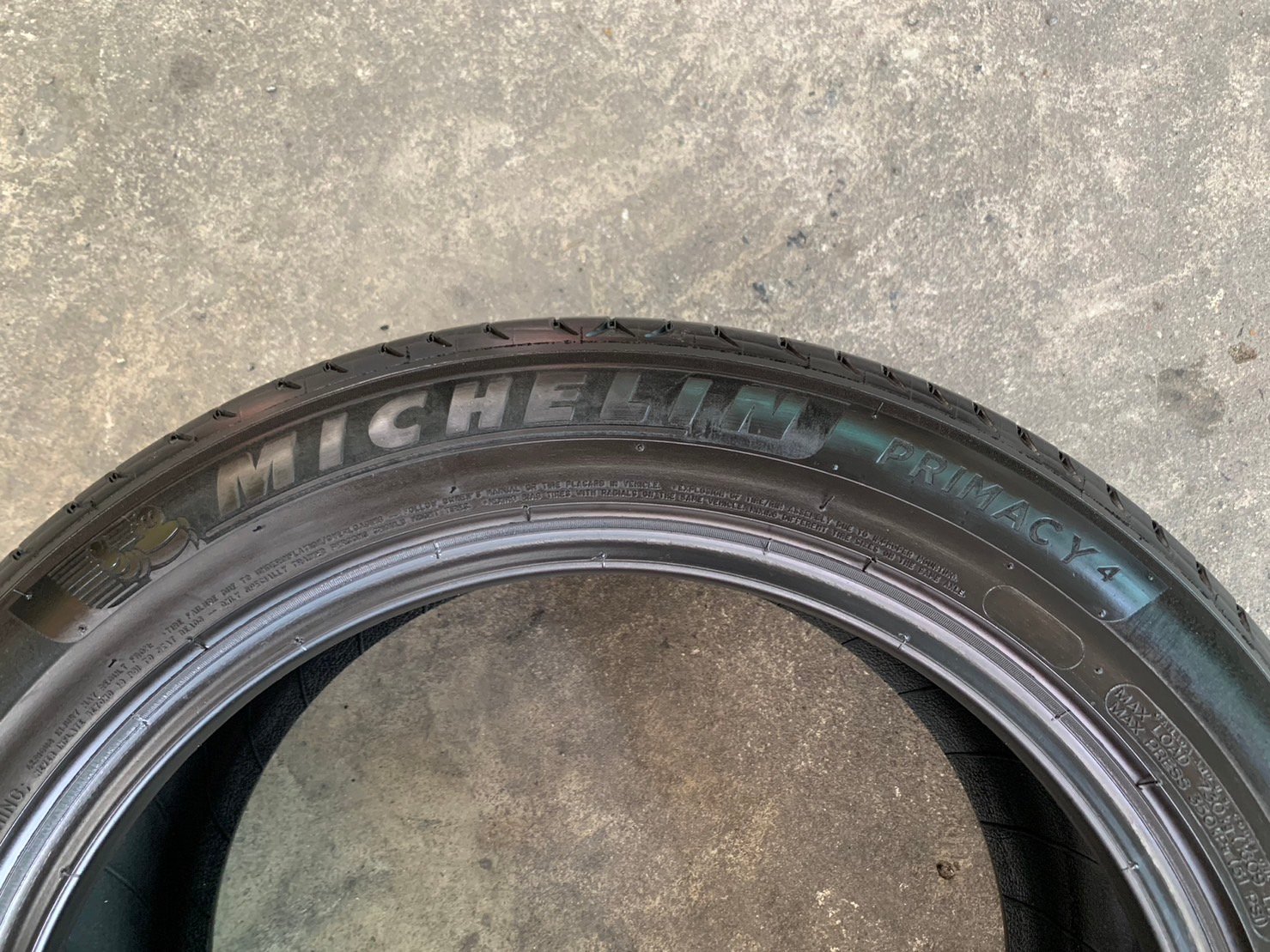ยาง 235-50-18 Michelin ปี 21
