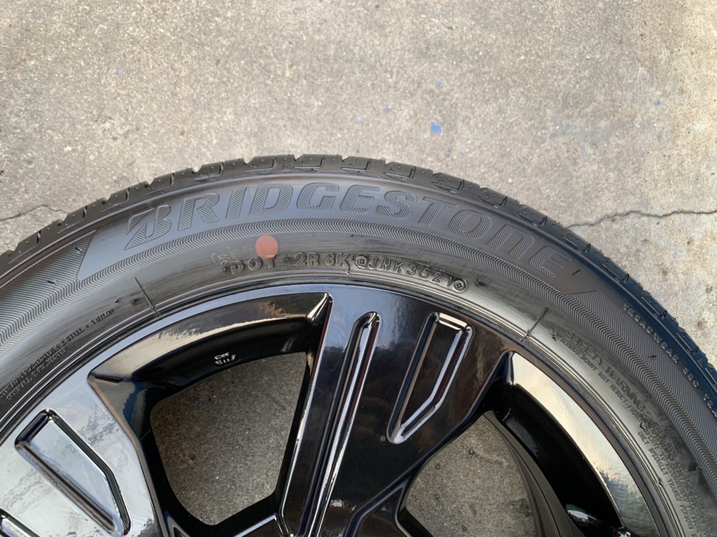 ล้อแม็กป้ายแดง Mitsu Xpander Special Edition รุ่นใหม่ ขอบ 16 สีดำ พร้อมยางน้องๆป้ายแดง 205-55-16 Bridgestone ปี 21 ล้อแม็กป้ายแดง Mitsu Xpander Special Edition รุ่นใหม่ ขอบ 16 สีดำ พร้อมยางน้องๆป้ายแดง 205-55-16 Bridgestone ปี 21