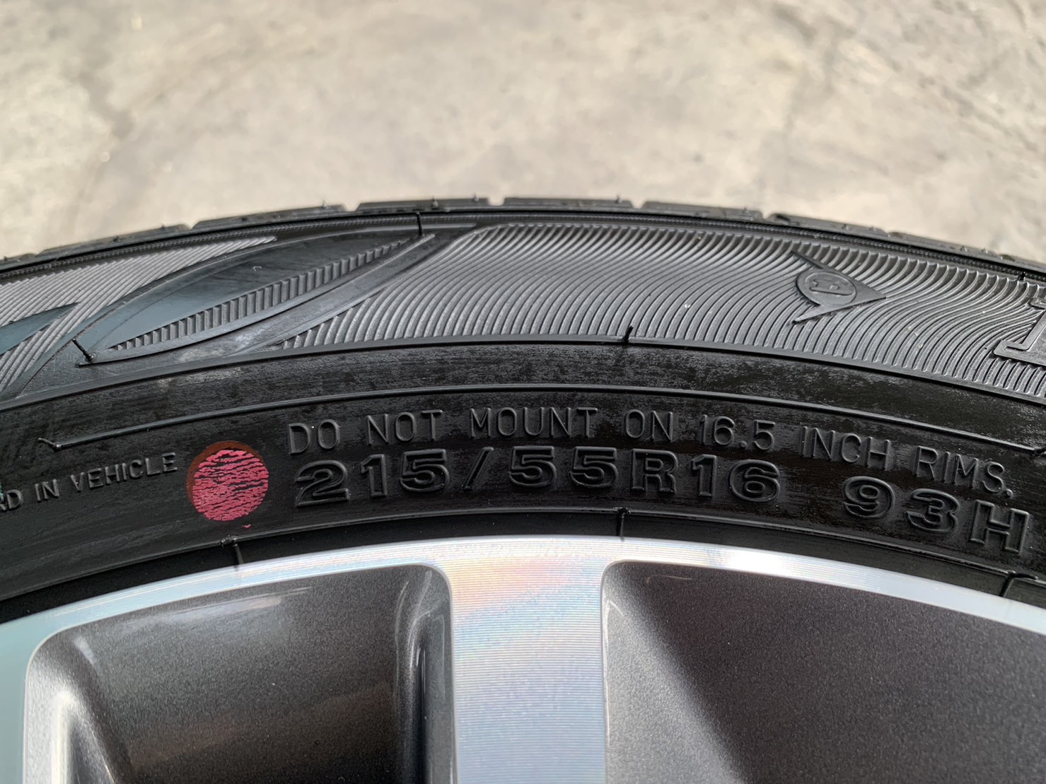 ล้อแม็กป้ายแดง Honda Civic FE รุ่นใหม่ ขอบ 16 พร้อมยางใหม่ป้ายแดง 215-55-16 Dunlop ปี 22 ล้อแม็กป้ายแดง Honda Civic FE รุ่นใหม่ ขอบ 16 พร้อมยางใหม่ป้ายแดง 215-55-16 Dunlop ปี 22