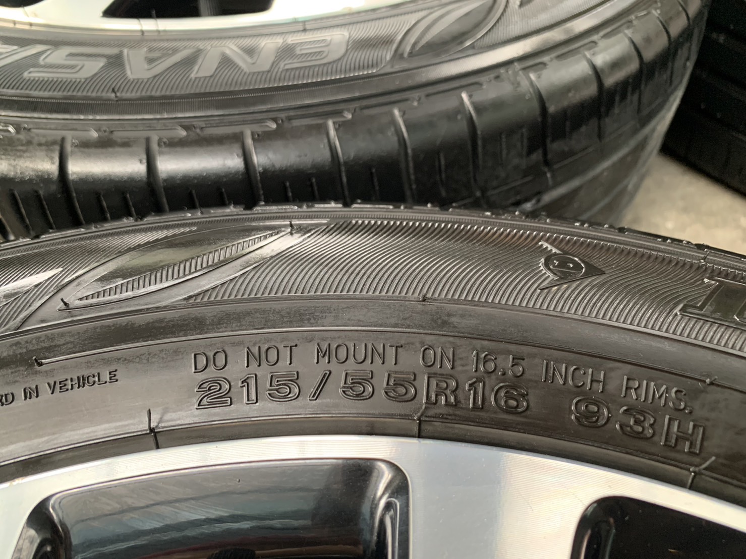 ล้อแม็ก Honda Civic FC ขอบ 16 ดำหน้าเงา พร้อมยาง 215-55-16 Dunlop ปลายปี 20 ล้อแม็ก Honda Civic FC ขอบ 16 ดำหน้าเงา พร้อมยาง 215-55-16 Dunlop ปลายปี 20