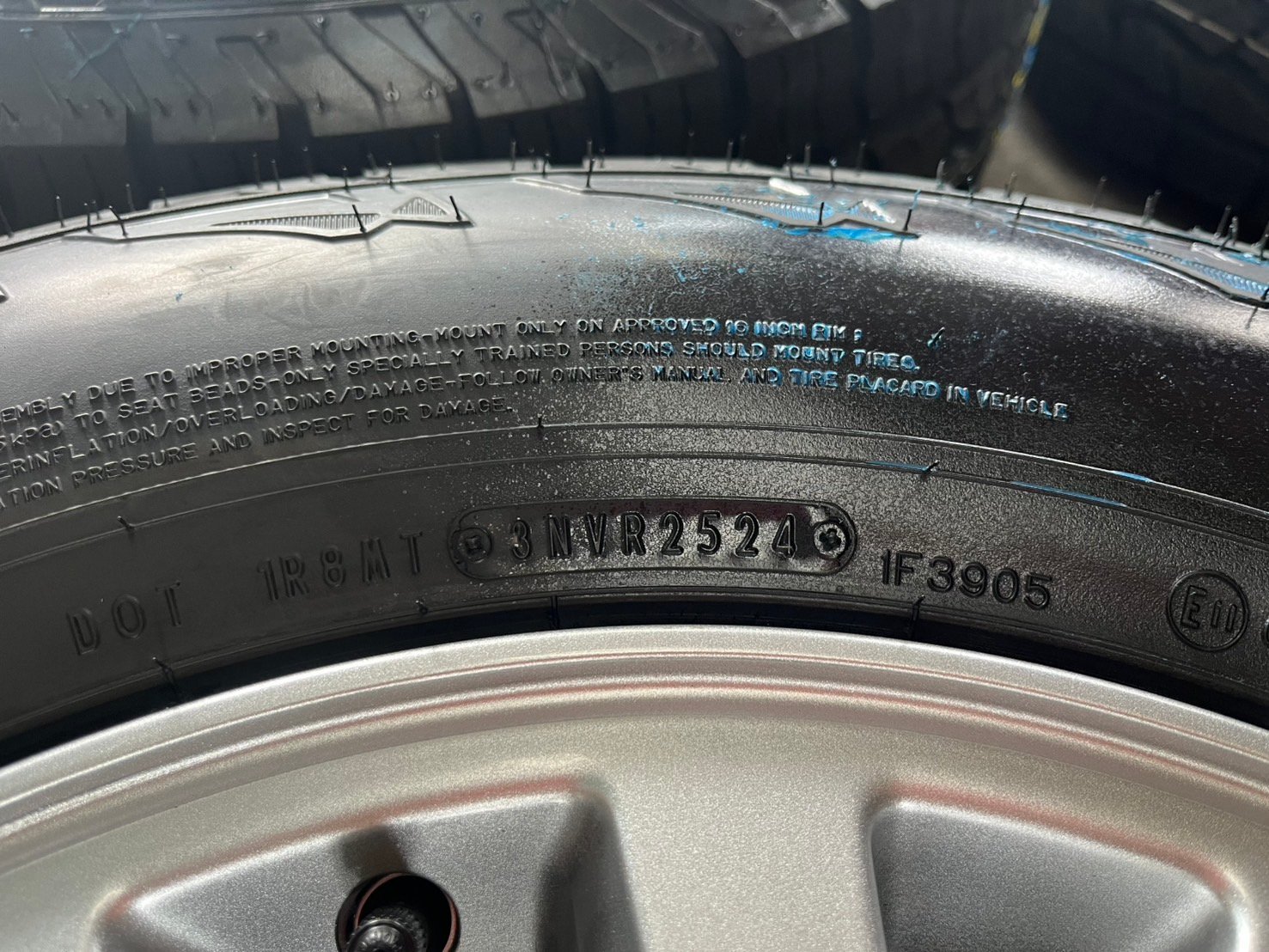 ล้อแม็กป้ายแดง Mitsu Triton รุ่นใหม่ล่าสุด ขอบ 16 พร้อมยางใหม่ 245-70-16 Dunlop(แก้มขาว) ปี 24