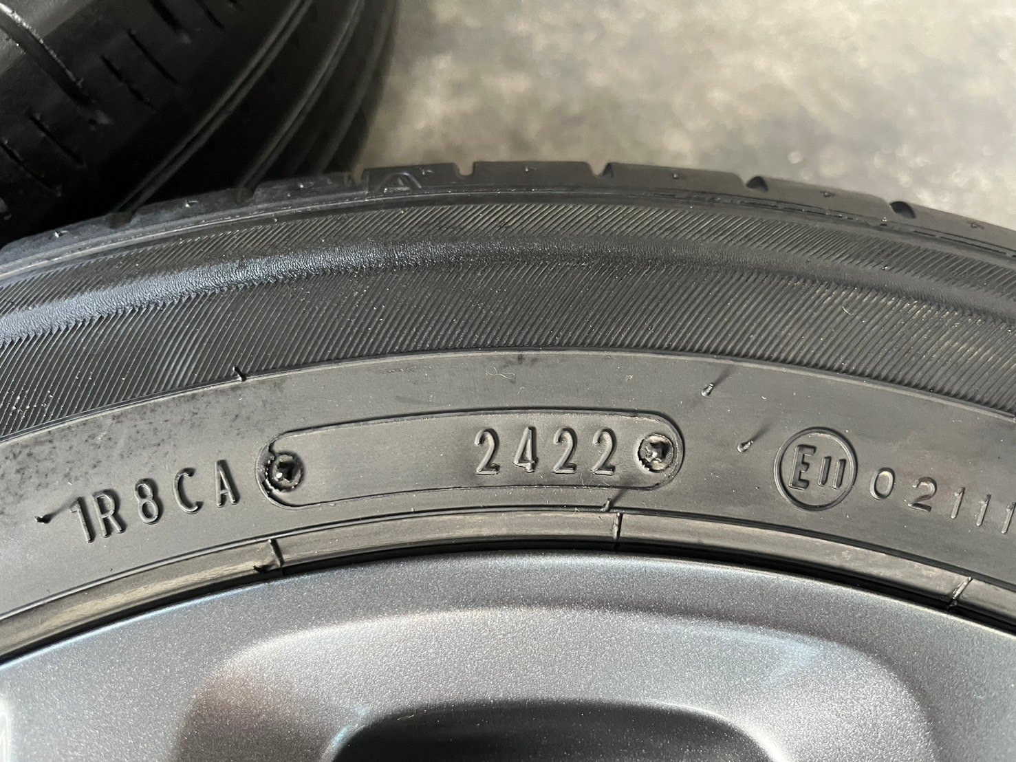 ล้อแม็ก Mazda 2 Skyactiv ขอบ 15 สีเทา แถมยาง 185-60-15 Dunlop ปี 22 ล้อแม็ก Mazda 2 Skyactiv ขอบ 15 สีเทา แถมยาง 185-60-15 Dunlop ปี 22