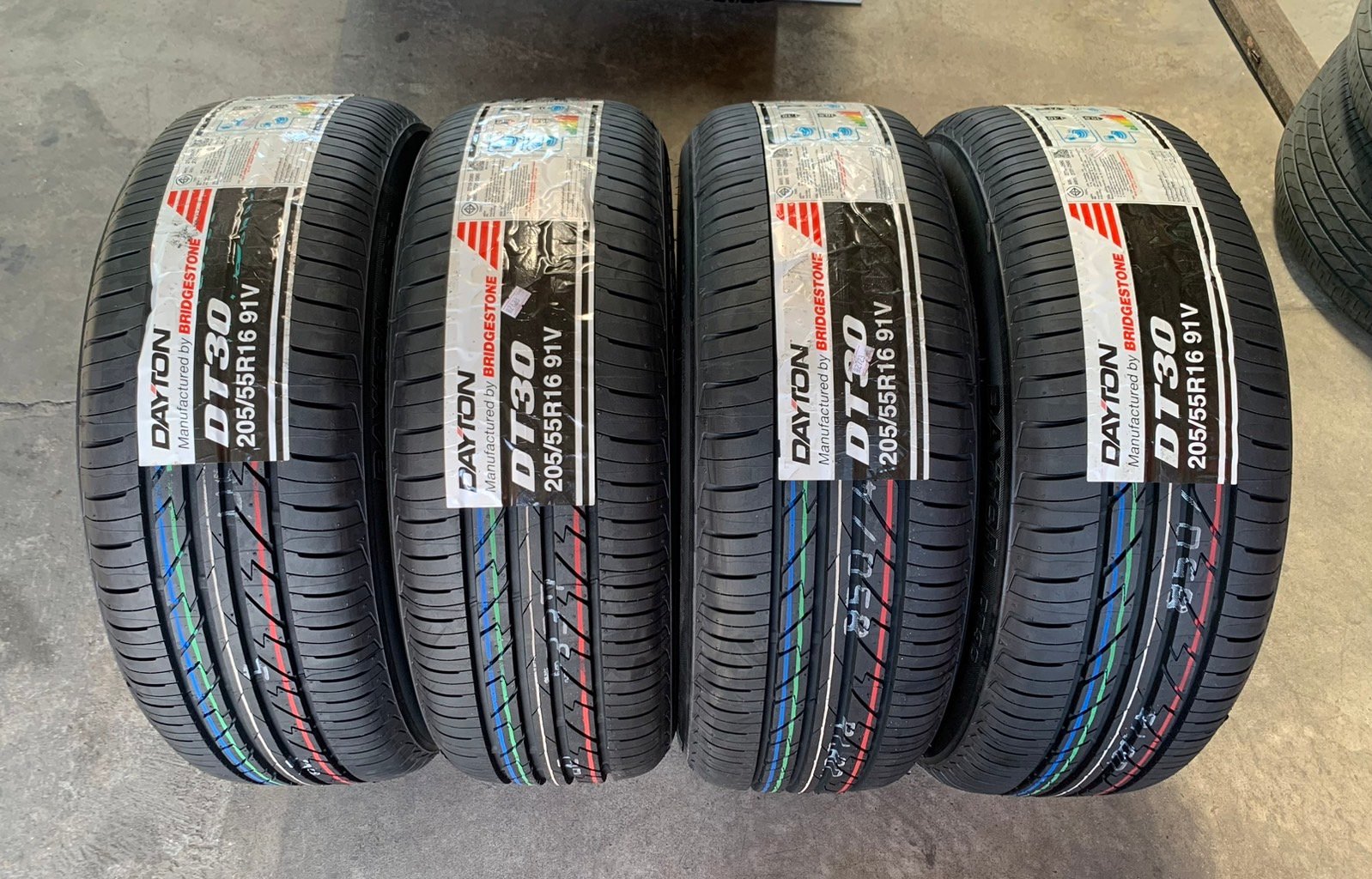 ล้อแม็กป้ายแดง Mitsu Xpander รุ่นใหม่ ขอบ 16 ดำหน้าเงา พร้อมยางใหม่ 205-55-16 DAYTON ปลายปี 23