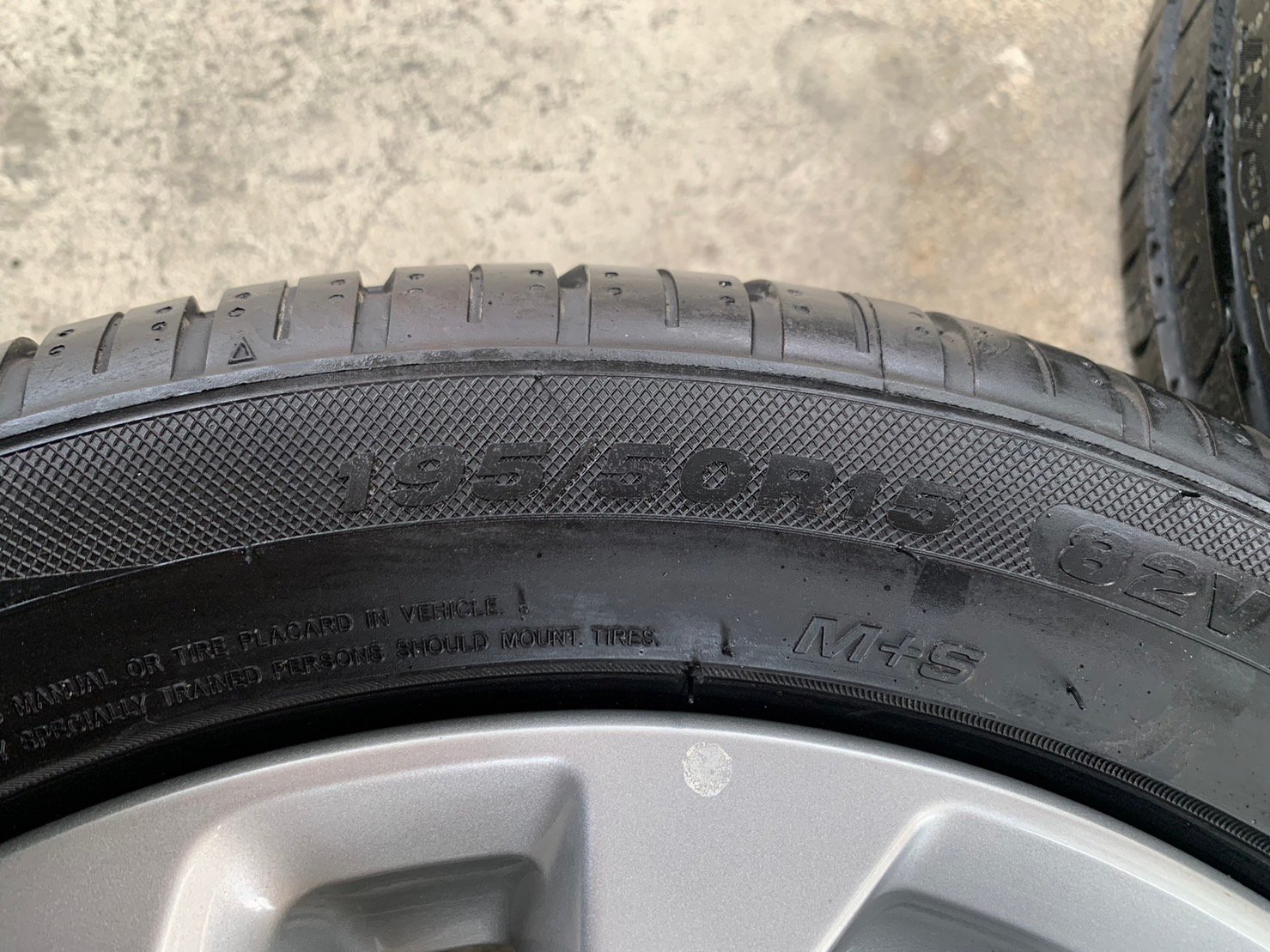 ล้อแม็ก Nissan Almera รุ่นใหม่ล่าสุด ขอบ 15 พร้อมยางใหม่ 195-50-15 GOODRIDE ปี 21 สวยกริ๊บ ล้อแม็ก Nissan Almera รุ่นใหม่ล่าสุด ขอบ 15 พร้อมยางใหม่ 195-50-15 GOODRIDE ปี 21 สวยกริ๊บ