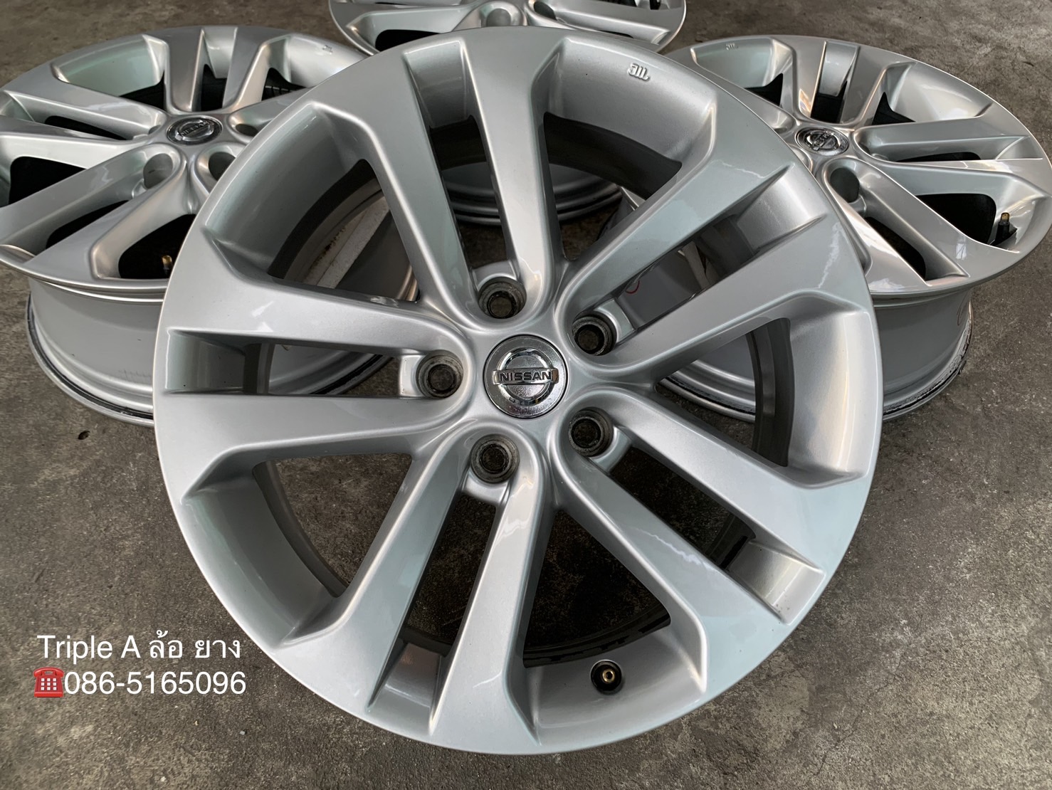 ล้อแม็ก 5รู114 Nissan Juke ขอบ 17 สภาพสวยๆ ล้อแม็ก 5รู114 Nissan Juke ขอบ 17 สภาพสวยๆ