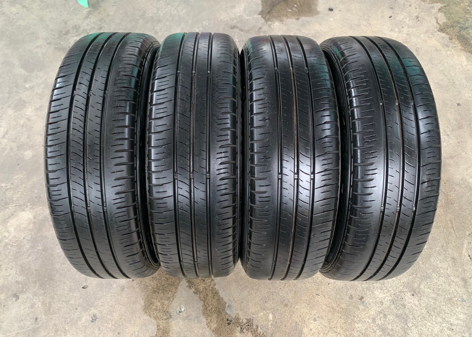 ล้อกระทะ 4รู100 Honda ขอบ 15 พร้อมยาง 185-65-15 Dunlop ปลายปี 17 ล้อกระทะ 4รู100 Honda ขอบ 15 พร้อมยาง 185-65-15 Dunlop ปลายปี 17