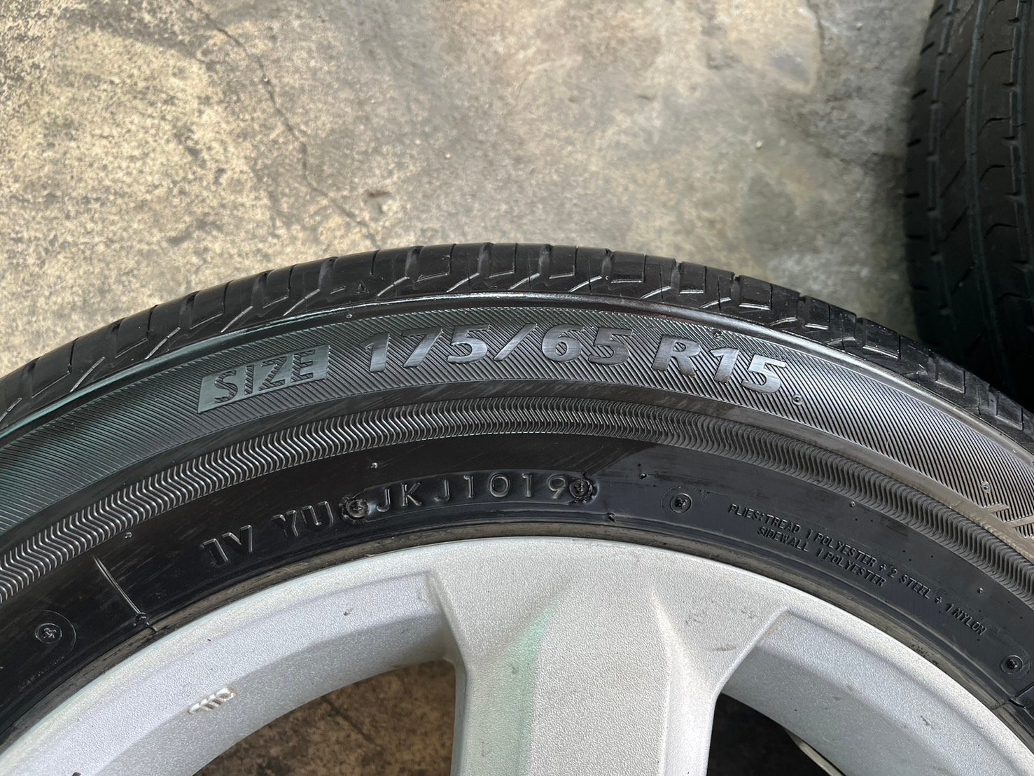 ล้อแม็ก Honda City ขอบ 15 พร้อมยาง 175-65-15 Bridgestone ปี 19 ล้อแม็ก Honda City ขอบ 15 พร้อมยาง 175-65-15 Bridgestone ปี 19