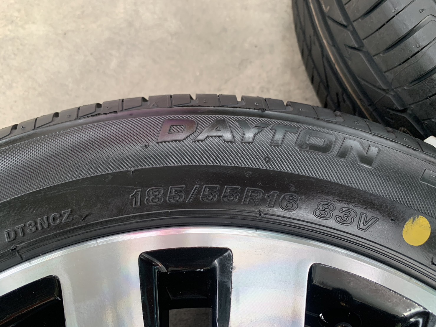 ล้อแม็ก Honda Jazz GK ตัวท็อป ขอบ 16 ดำหน้าเงา พร้อมยางใหม่ 185-55-16 DAYTON By Bridgestone ปี 23 ล้อแม็ก Honda Jazz GK ตัวท็อป ขอบ 16 ดำหน้าเงา พร้อมยางใหม่ 185-55-16 DAYTON By Bridgestone ปี 23