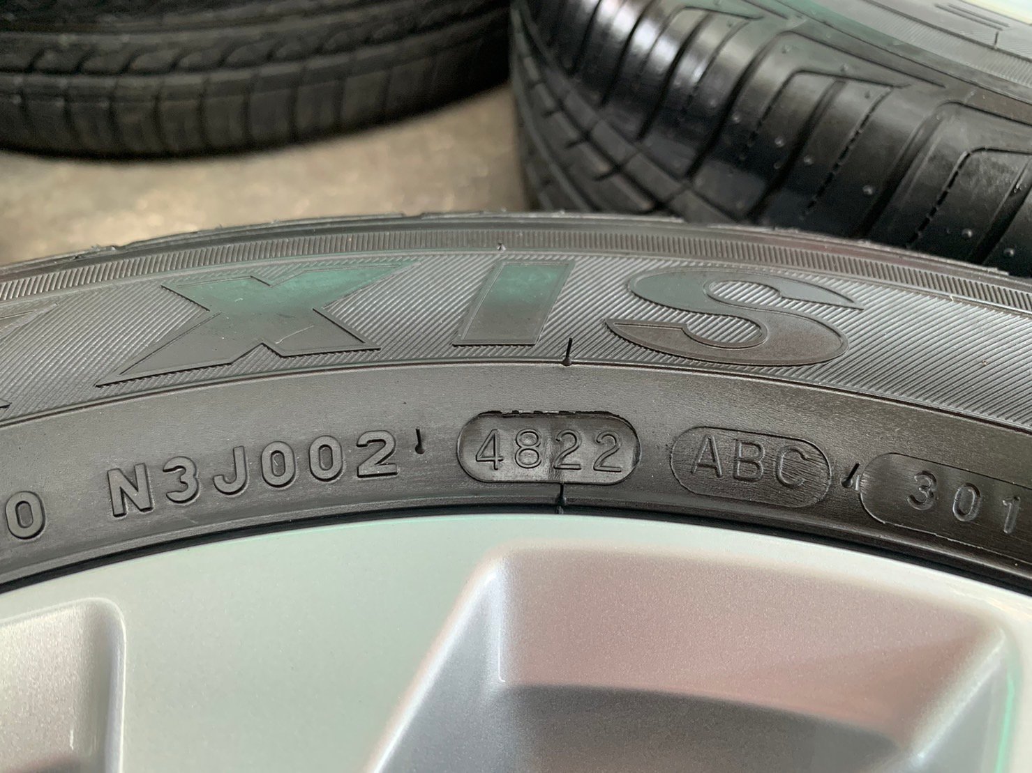 ล้อแม็กป้ายแดง 4รู100 Toyota ขอบ 15 พร้อมยางใหม่ป้ายแดง 185-60-15 Maxxis ปี 22 ล้อแม็กป้ายแดง 4รู100 Toyota ขอบ 15 พร้อมยางใหม่ป้ายแดง 185-60-15 Maxxis ปี 22