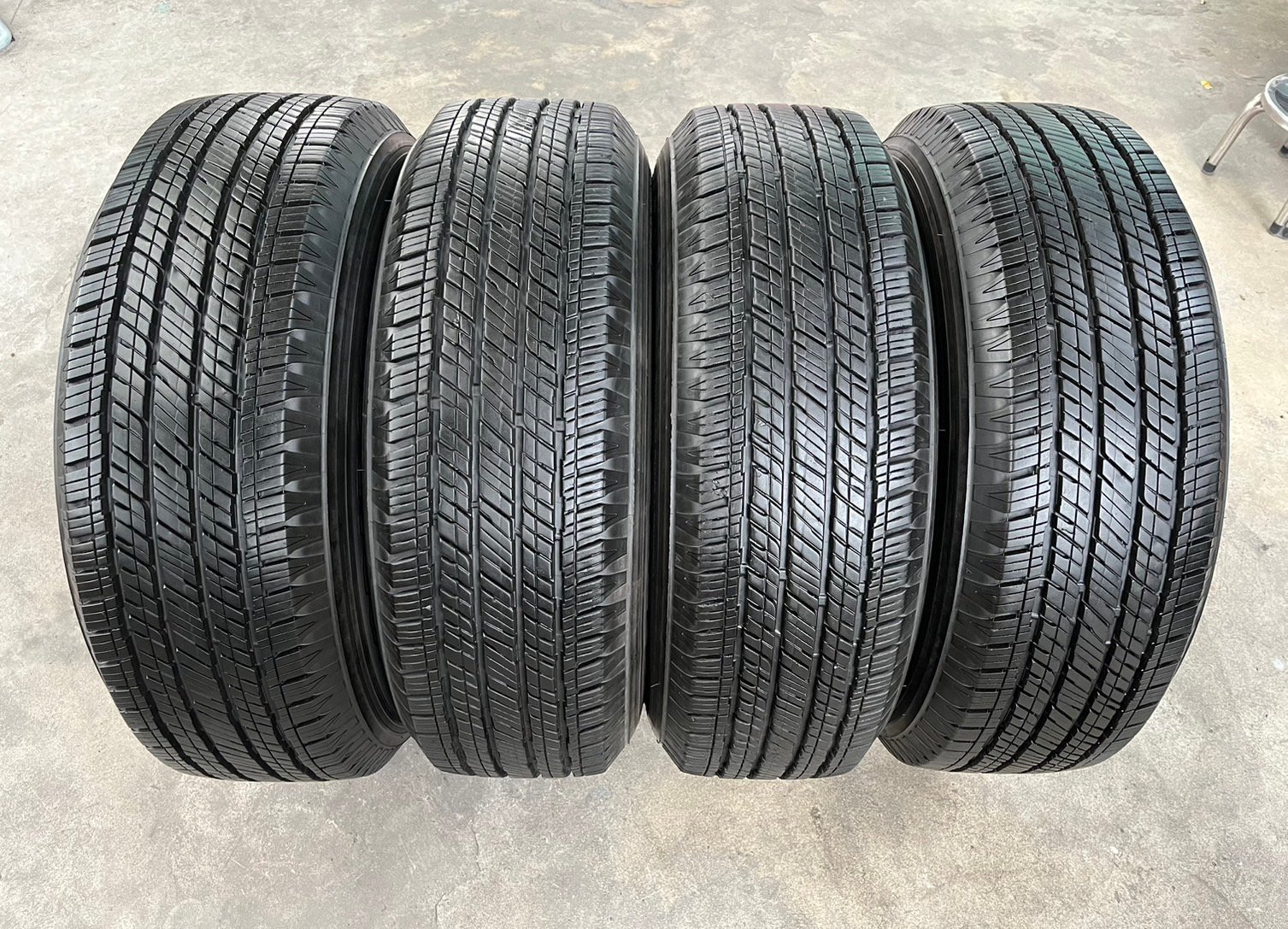 ล้อแม็ก Toyota Fortuner BMC ขอบ 17 พร้อมยาง 255-70-17 Bridgestone ปี 22 ล้อแม็ก Toyota Fortuner BMC ขอบ 17 พร้อมยาง 255-70-17 Bridgestone ปี 22