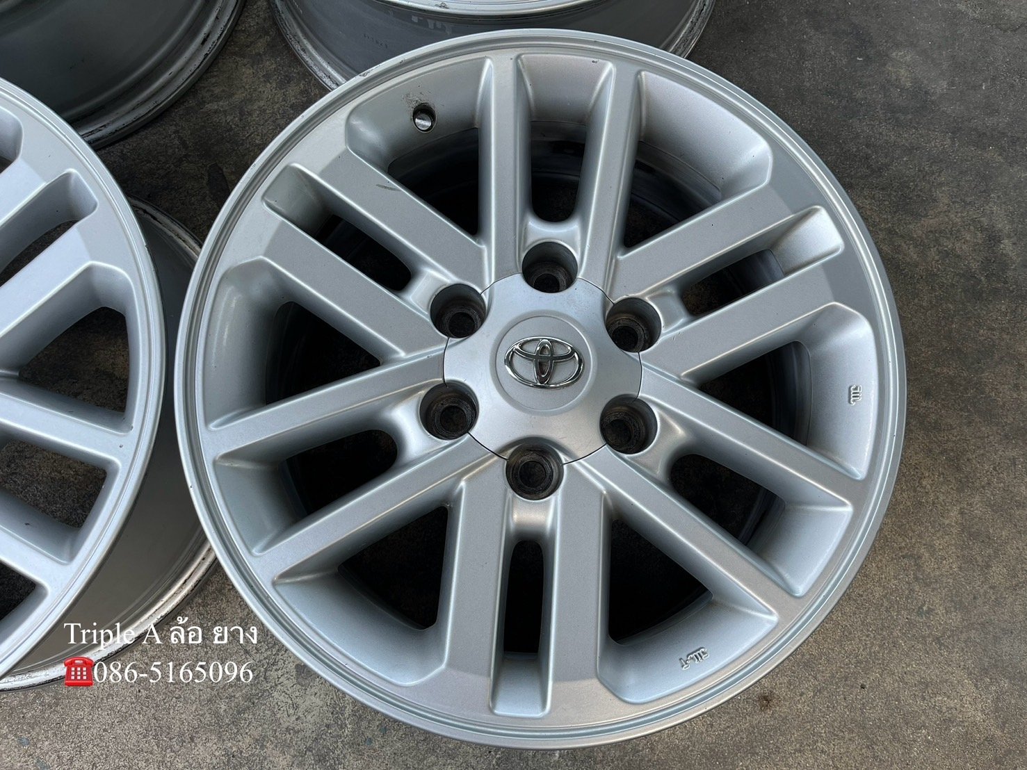 ล้อแม็ก 6รู139 Toyota Fortuner BMC ขอบ 17 สภาพสวย ล้อแม็ก 6รู139 Toyota Fortuner BMC ขอบ 17 สภาพสวย