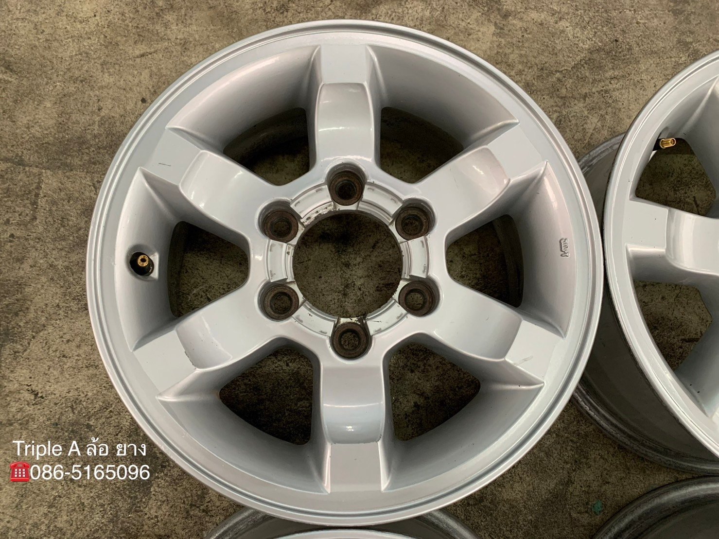 ล้อแม็ก Nissan Frontier ขอบ 15 สภาพดี