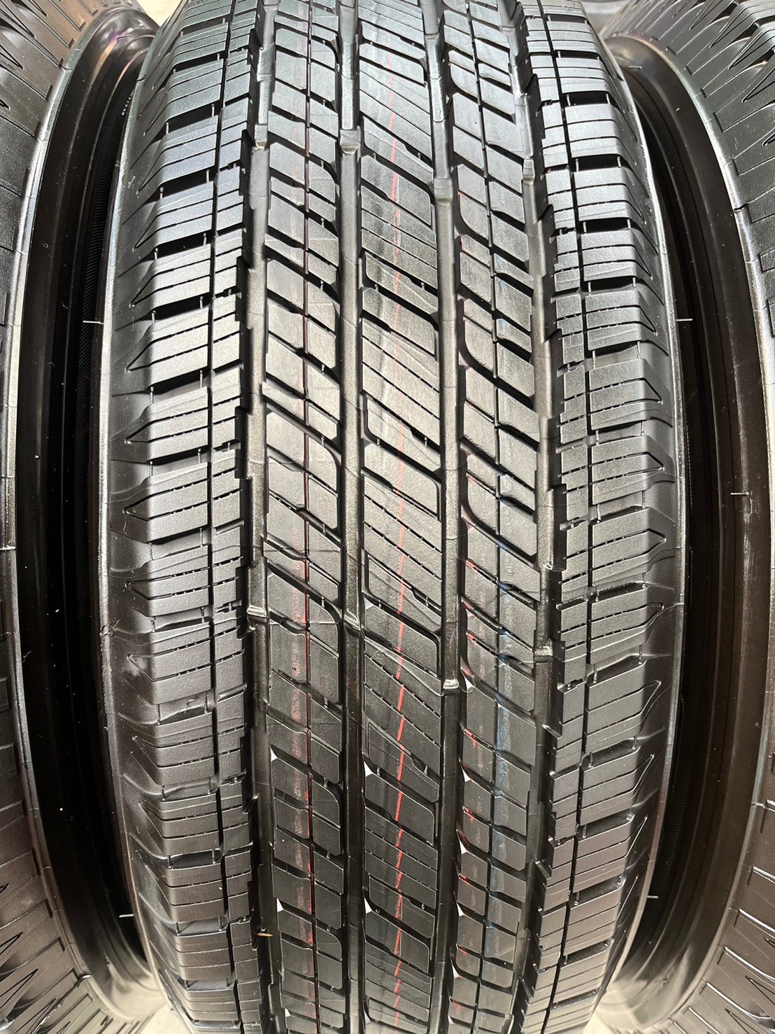 ยางใหม่ป้ายแดง 255-70-17 Bridgestone ปี 24 ใหม่กริ๊บ เหมาะสำหรับ รถกระบะตัวสูง และ SUV ทุกรุ่น