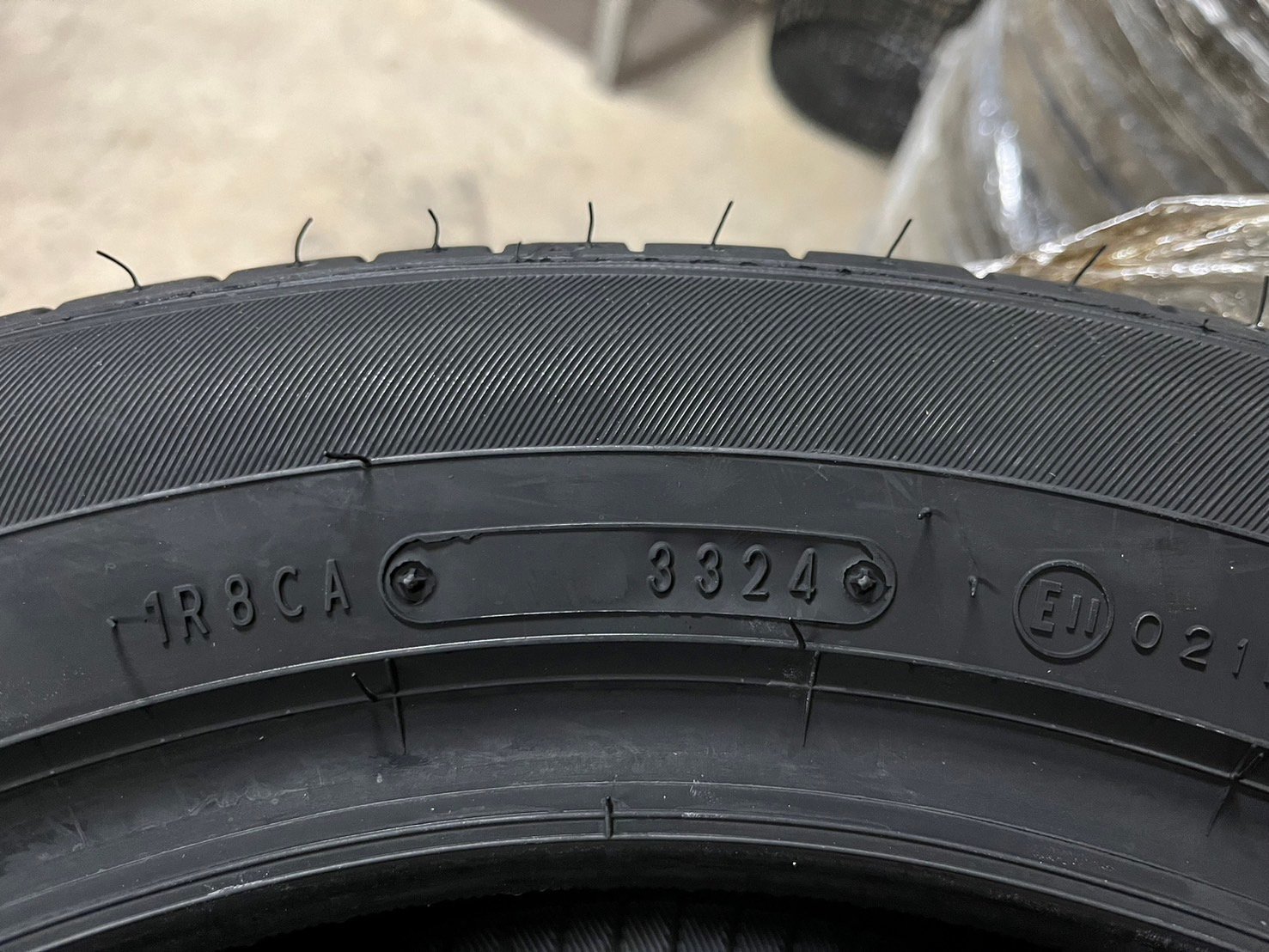 ยางใหม่ 185-60-15 Dunlop ปี 24 ใหม่กริ๊บๆ