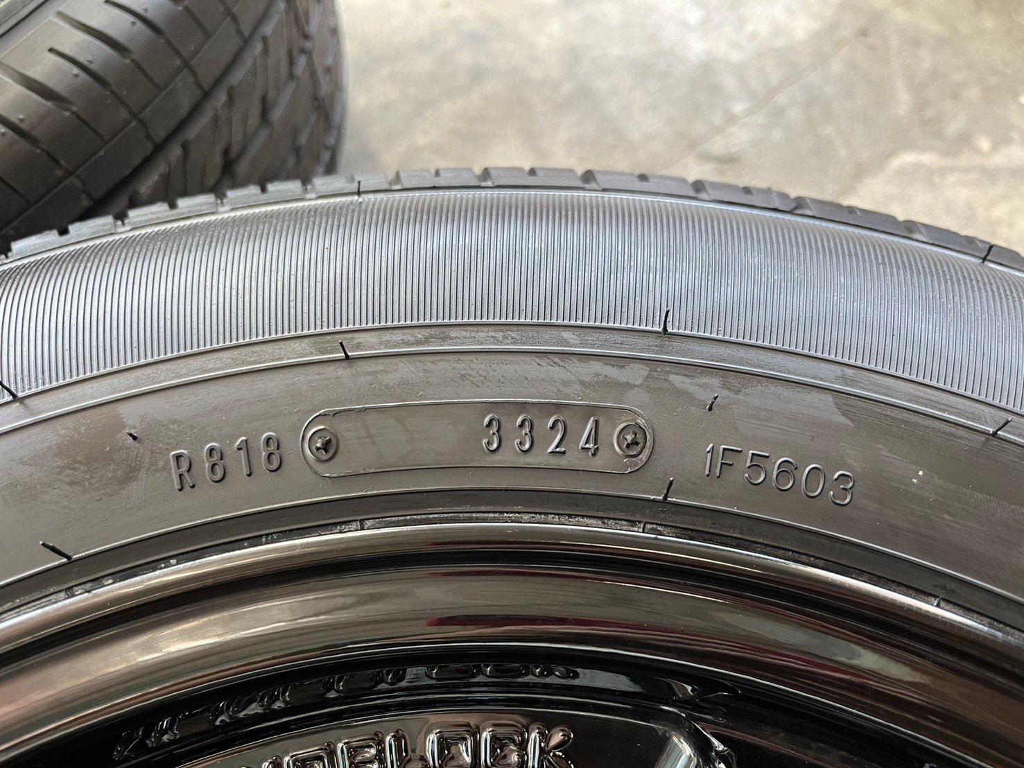 ล้อแม็ก 6รู139 TE37 DRIFT ขอบ 15 สีดำ พร้อมยางใหม่ 215-70-15 Dunlop ปี 24 ล้อแม็ก 6รู139 TE37 DRIFT ขอบ 15 สีดำ พร้อมยางใหม่ 215-70-15 Dunlop ปี 24