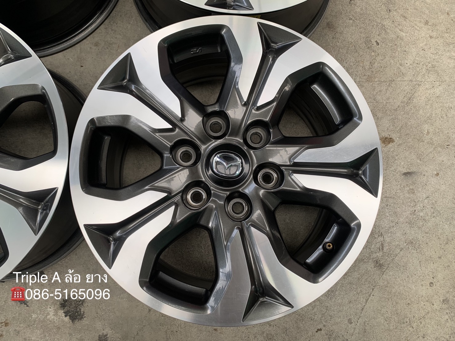 ล้อแม็ก Mazda BT50 Pro ขอบ 17 สีเทาหน้าเงา สวยมาก ล้อแม็ก Mazda BT50 Pro ขอบ 17 สีเทาหน้าเงา สวยมาก