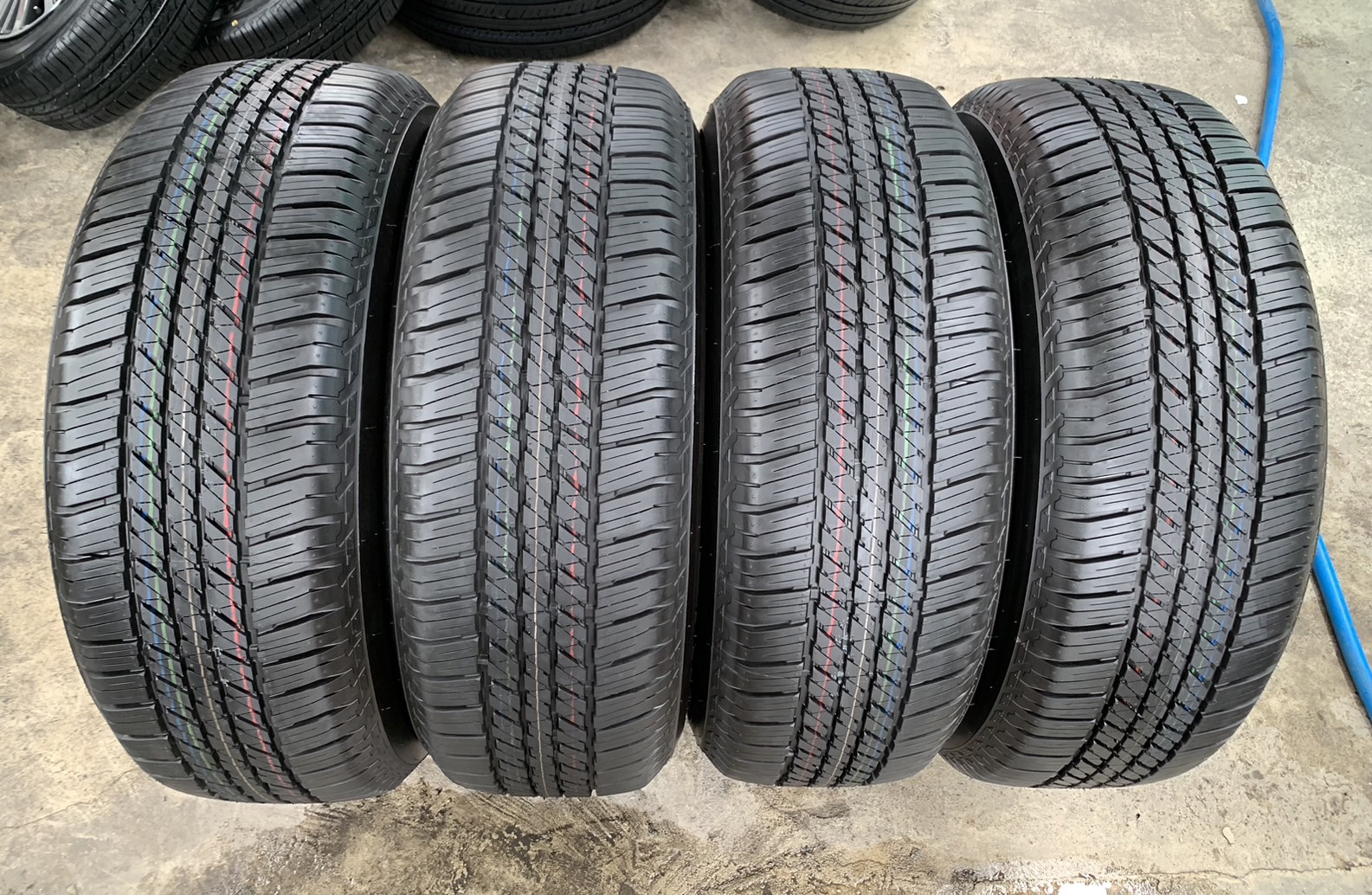 ล้อแม็กป้ายแดง Toyota Revo รุ่นใหม่ล่าสุด ขอบ 18 ดำหน้าเงา พร้อมยางใหม่ป้ายแดง 265-60-18 Bridgestone ปลายปี 22 ล้อแม็กป้ายแดง Toyota Revo รุ่นใหม่ล่าสุด ขอบ 18 ดำหน้าเงา พร้อมยางใหม่ป้ายแดง 265-60-18 Bridgestone ปลายปี 22