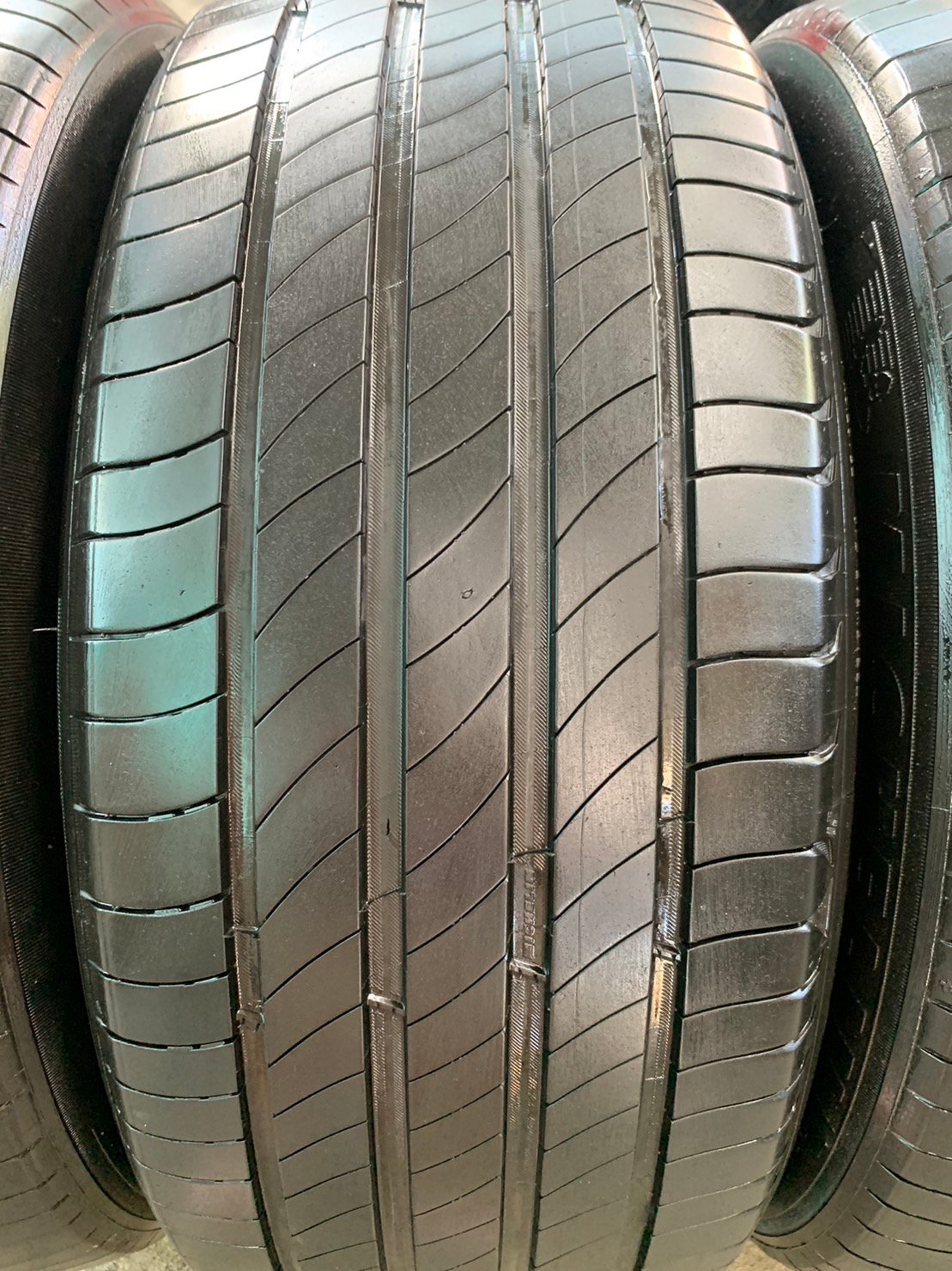 ยาง 235-50-18 Michelin ปี 21