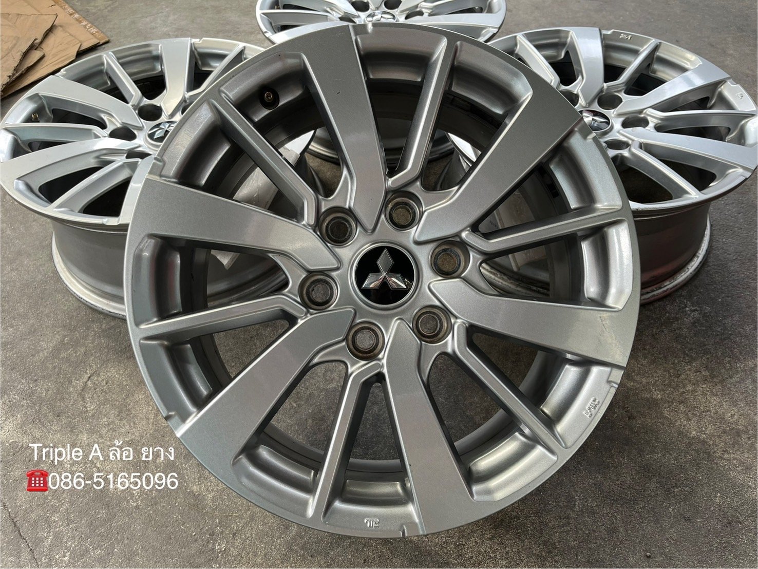 ล้อแม็ก 6รู139 Mitsu Pajero ขอบ 18 สภาพดี ล้อแม็ก 6รู139 Mitsu Pajero ขอบ 18 สภาพดี