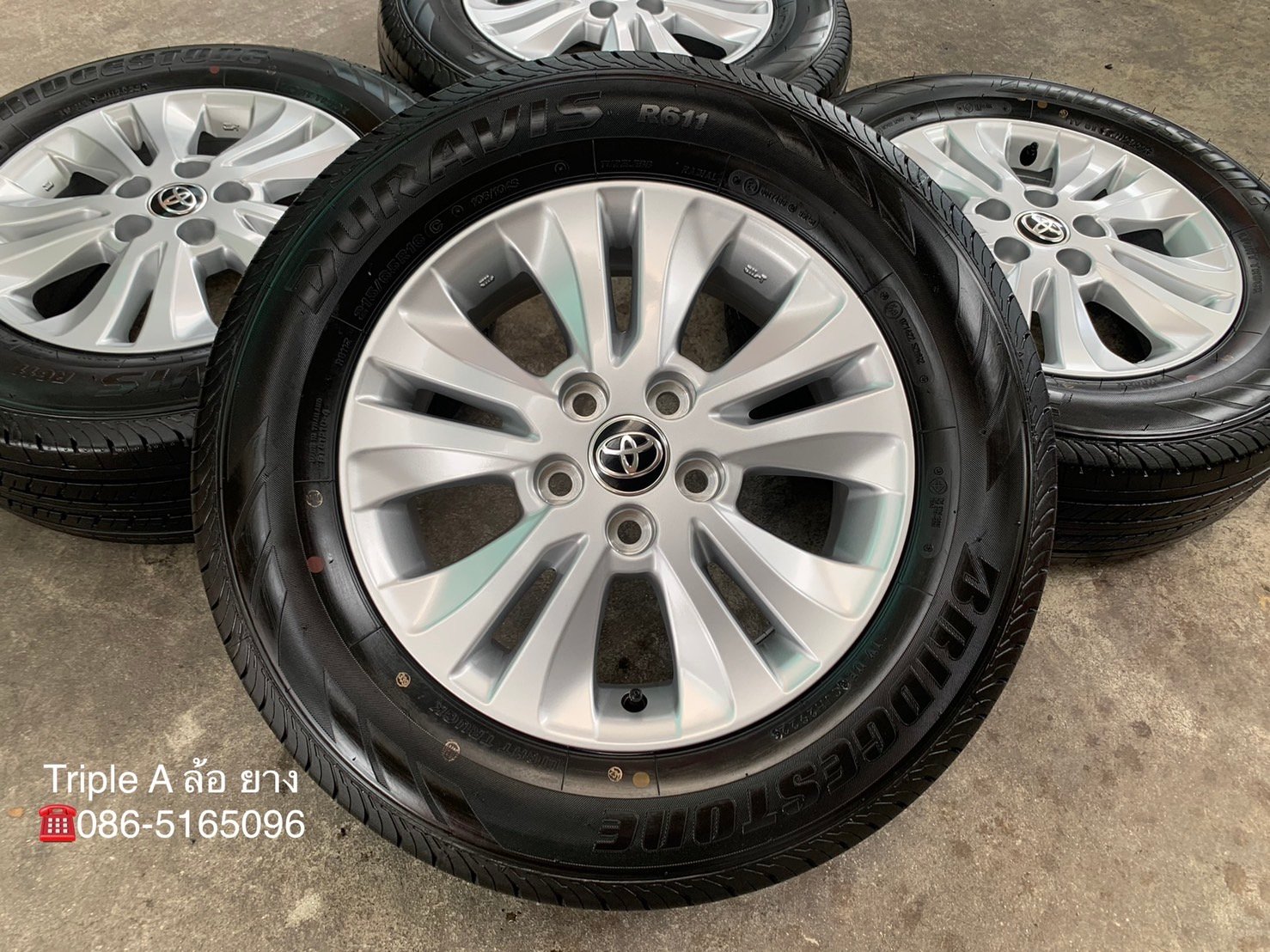 ล้อแม็กป้ายแดง Toyota Revo ขอบ 16 พร้อมยาง 215-65-16 Bridgestone ปี 23