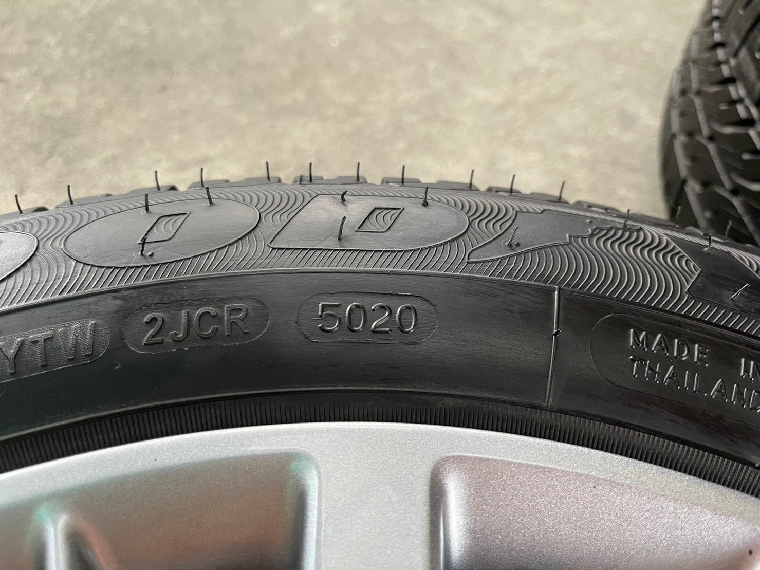 ล้อแม็ก Honda City ขอบ 15 พร้อมยาง 175-65-15 GoodYear ปลายปี 20 ล้อแม็ก Honda City ขอบ 15 พร้อมยาง 175-65-15 GoodYear ปลายปี 20