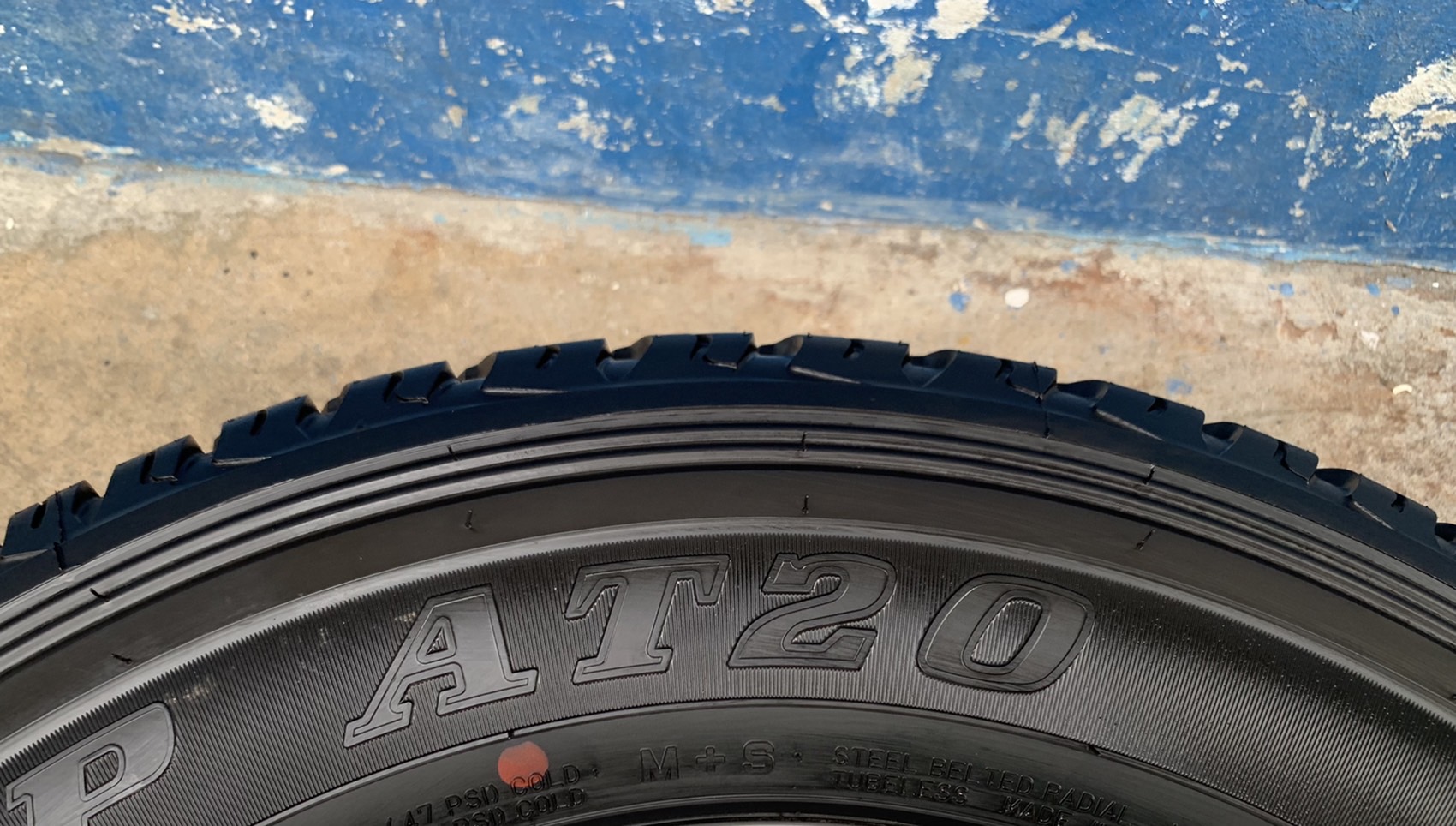 ยางใหม่ป้ายแดง 225-70-17 Dunlop ปี 22 ใหม่กริ๊บๆ ใส่กับ รถกระบะตัวเตี้ยตัวสูงSUV ได้ทุกรุ่น ยางใหม่ป้ายแดง 225-70-17 Dunlop ปี 22 ใหม่กริ๊บๆ ใส่กับ รถกระบะตัวเตี้ยตัวสูงSUV ได้ทุกรุ่น