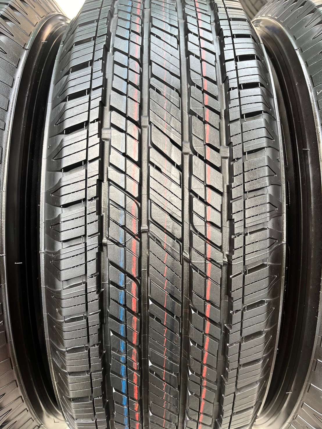 ยางใหม่ป้ายแดง 255-70-17 Bridgestone ปี 24 ใหม่กริ๊บ เหมาะสำหรับ รถกระบะตัวสูง และ SUV ทุกรุ่น