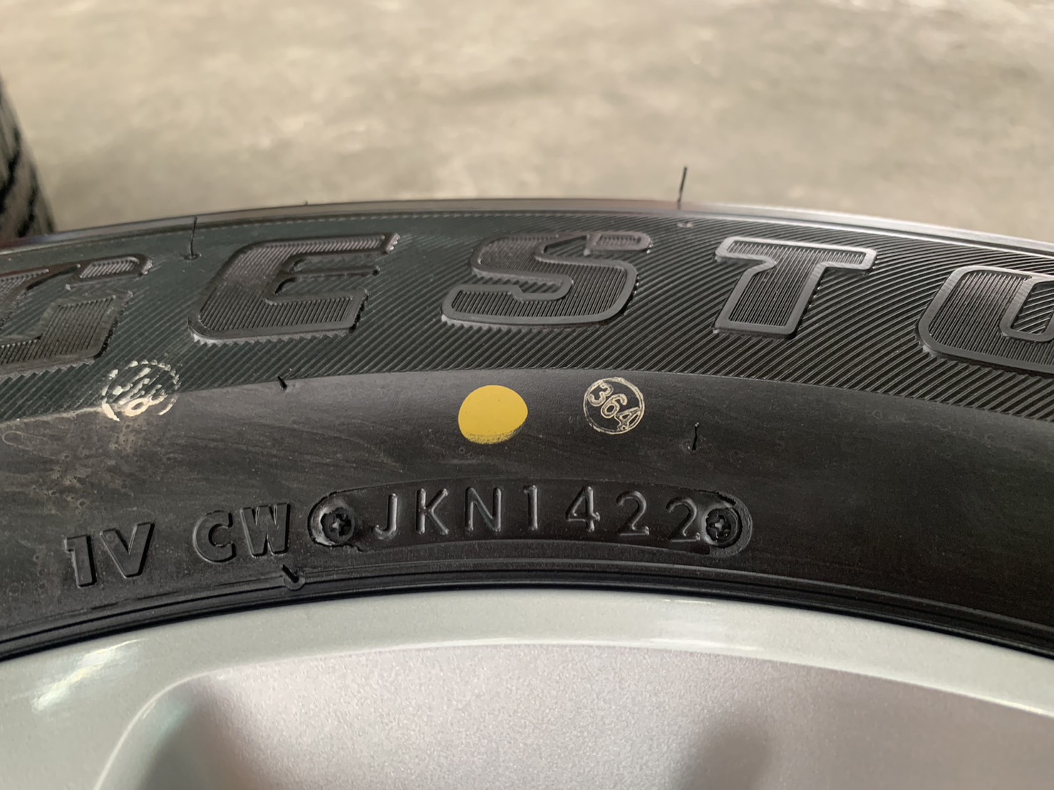 ล้อแม็กป้ายแดง ISUZU D-MAX รุ่นใหม่ล่าสุด ขอบ 17 พร้อมยางป้ายแดง 255-65-17 Bridgestone ปี 22 ล้อแม็กป้ายแดง ISUZU D-MAX รุ่นใหม่ล่าสุด ขอบ 17 พร้อมยางป้ายแดง 255-65-17 Bridgestone ปี 22