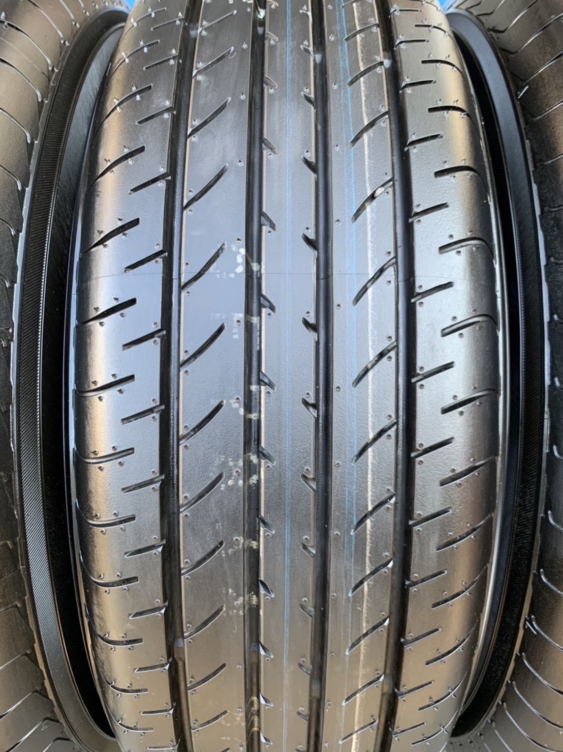 ยางป้ายแดง 215-65-16 Yokohama Made in JAPAN ปี 21