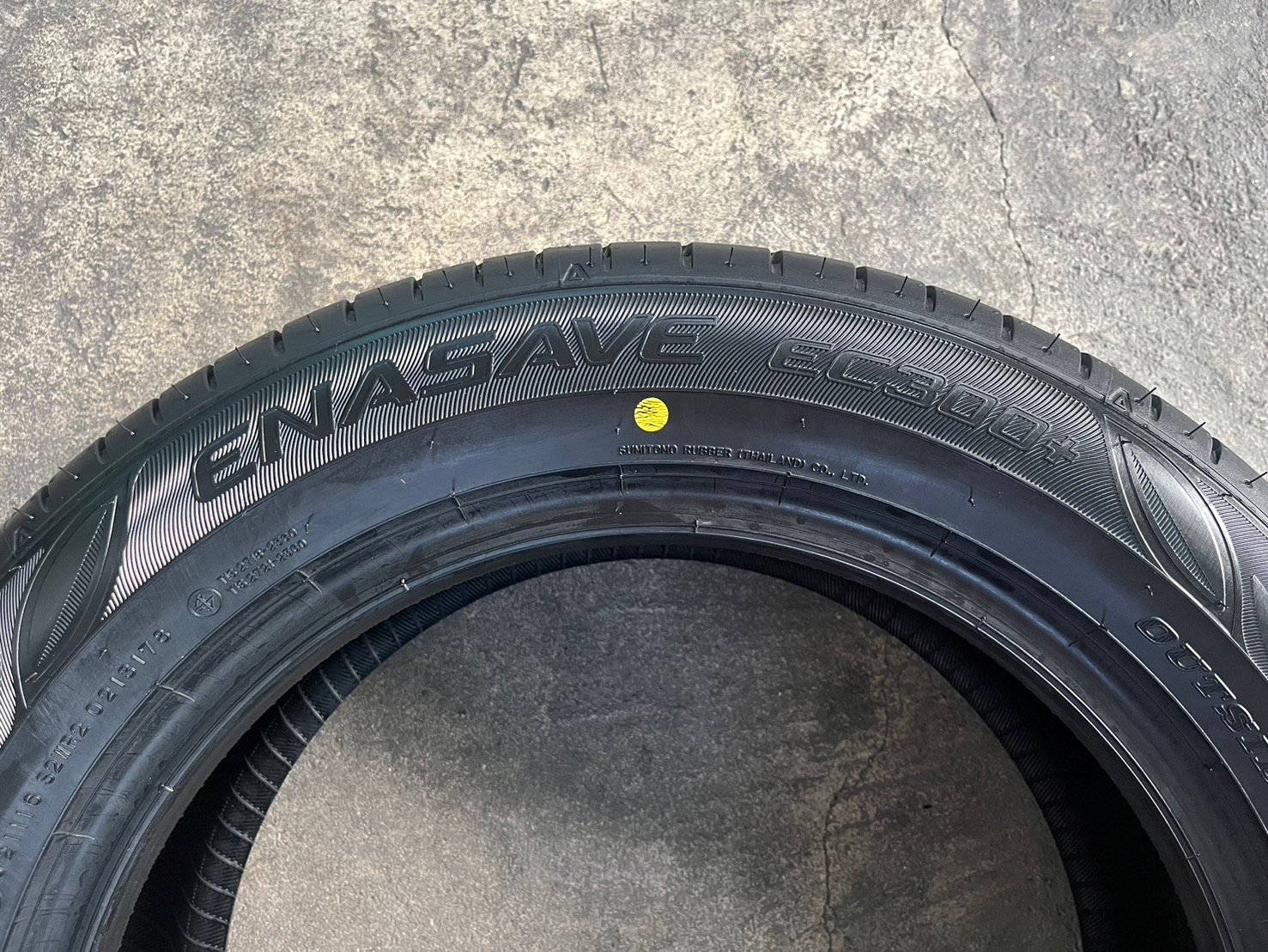 ยางใหม่ 185-60-15 Dunlop ปี 24 ใหม่กริ๊บๆ