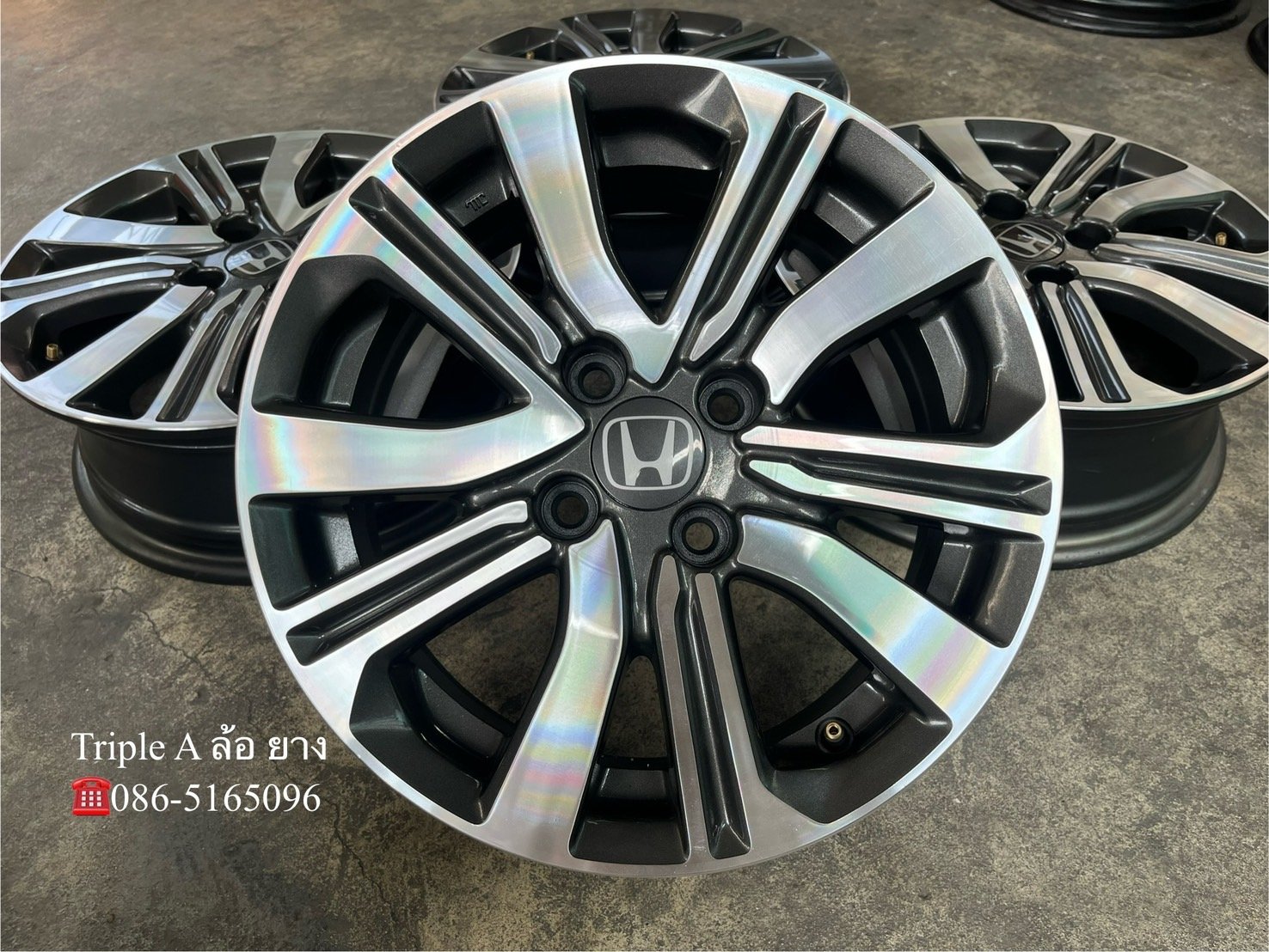 ล้อแม็ก Honda City ตัวท็อป ขอบ 15 เทาหน้าเงา สวยกริ๊บ ล้อแม็ก Honda City ตัวท็อป ขอบ 15 เทาหน้าเงา สวยกริ๊บ