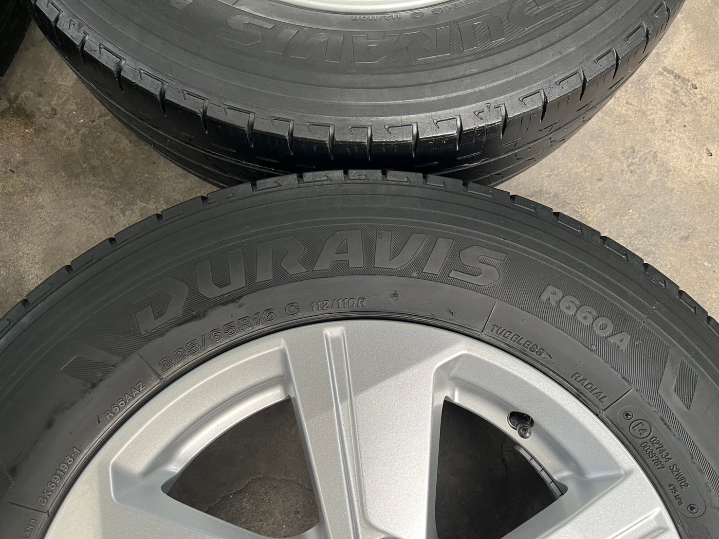 ล้อแม็กป้ายแดง 5รู114 Mitsu Triton ขอบ 16 แถมยาง 225-65-16 Bridgestone ปลายปี 20