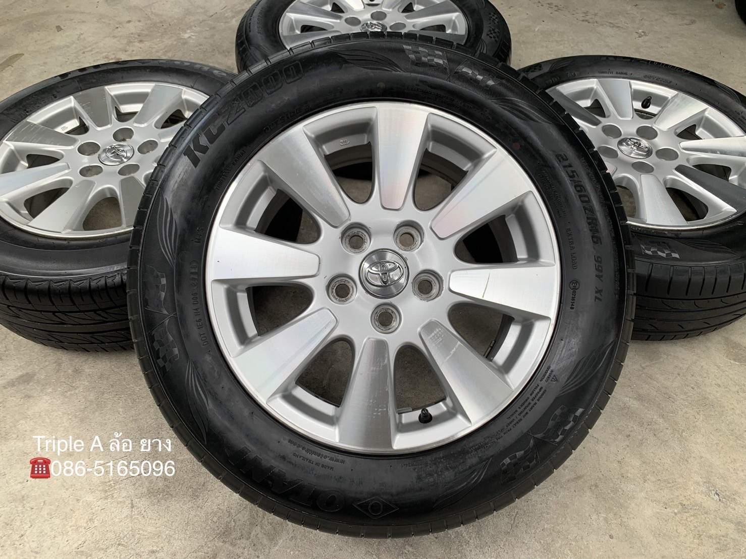 ล้อแม็ก Toyota Camry ลาย 8 ก้าน ขอบ 16 พร้อมยาง 215-60-16 ปลายปี 17 ล้อแม็ก Toyota Camry ลาย 8 ก้าน ขอบ 16 พร้อมยาง 215-60-16 ปลายปี 17