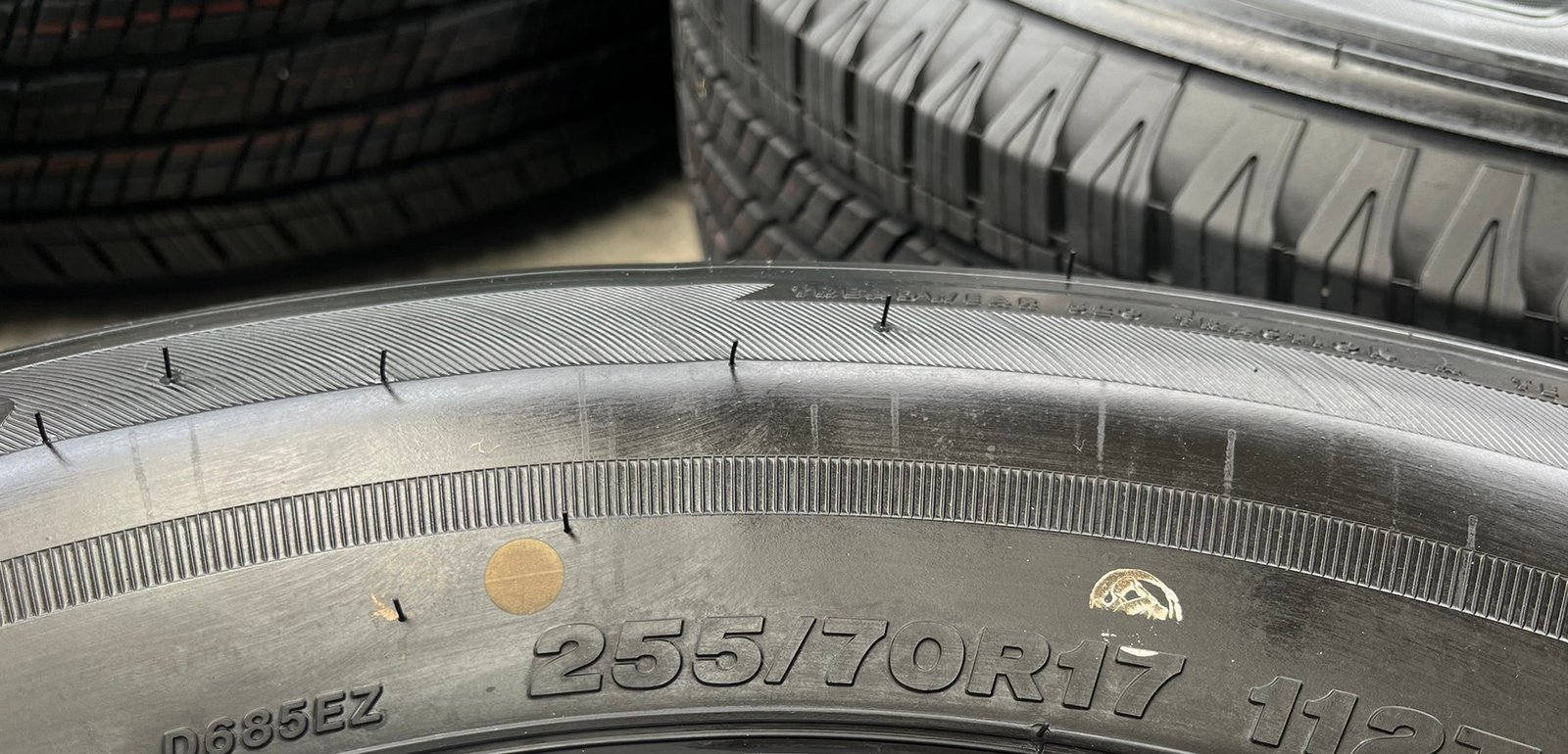 ยางใหม่ป้ายแดง 255-70-17 Bridgestone ปี 24 ใหม่กริ๊บ เหมาะสำหรับ รถกระบะตัวสูง และ SUV ทุกรุ่น