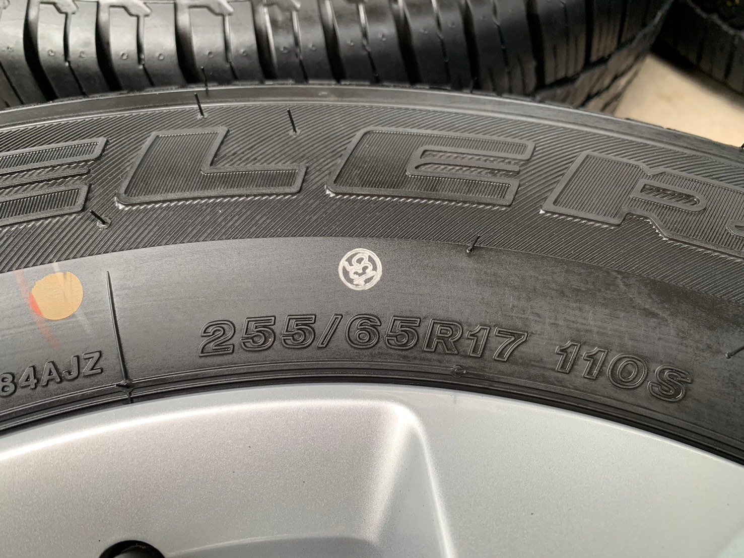 ล้อแม็กป้ายแดง ISUZU D-Max รุ่นใหม่ล่าสุด ขอบ 17 พร้อมยางป้ายแดง 255-65-17 Bridgestone ปี 23
