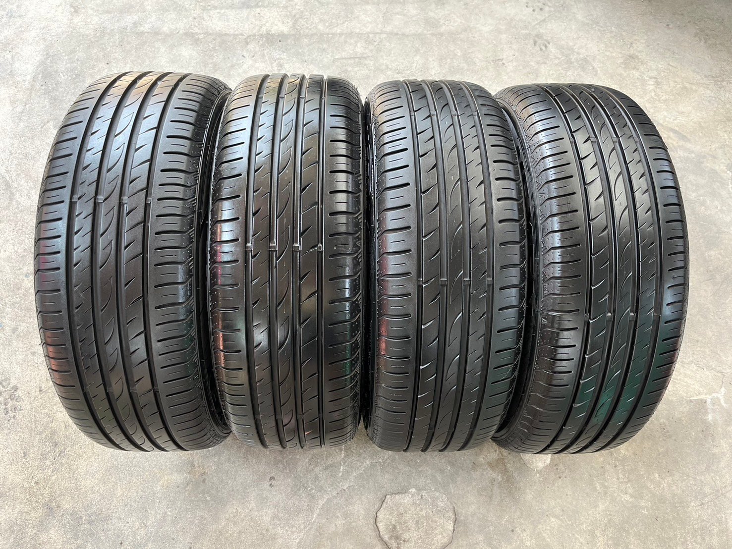 ล้อแม็ก 5รู100 Toyota Wish ขอบ 17 สีเทา พร้อมยาง 215-50-17 NEXEN ปี 22 สวยกริ๊บ