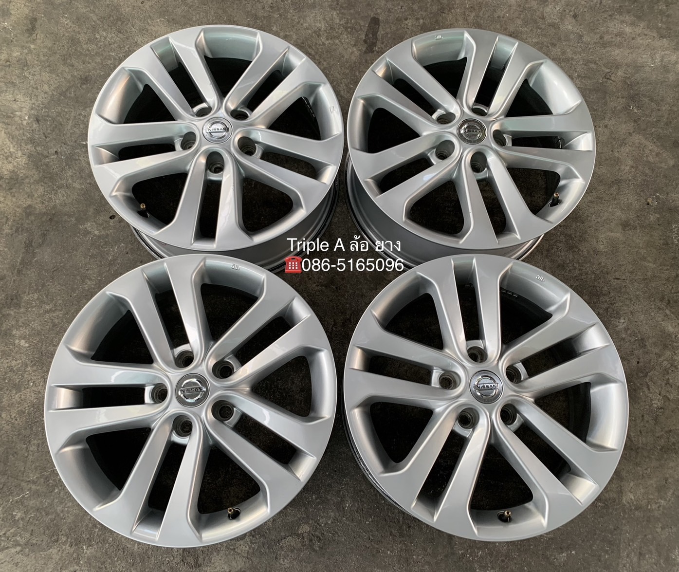 ล้อแม็ก 5รู114 Nissan Juke ขอบ 17 สภาพสวยๆ ล้อแม็ก 5รู114 Nissan Juke ขอบ 17 สภาพสวยๆ