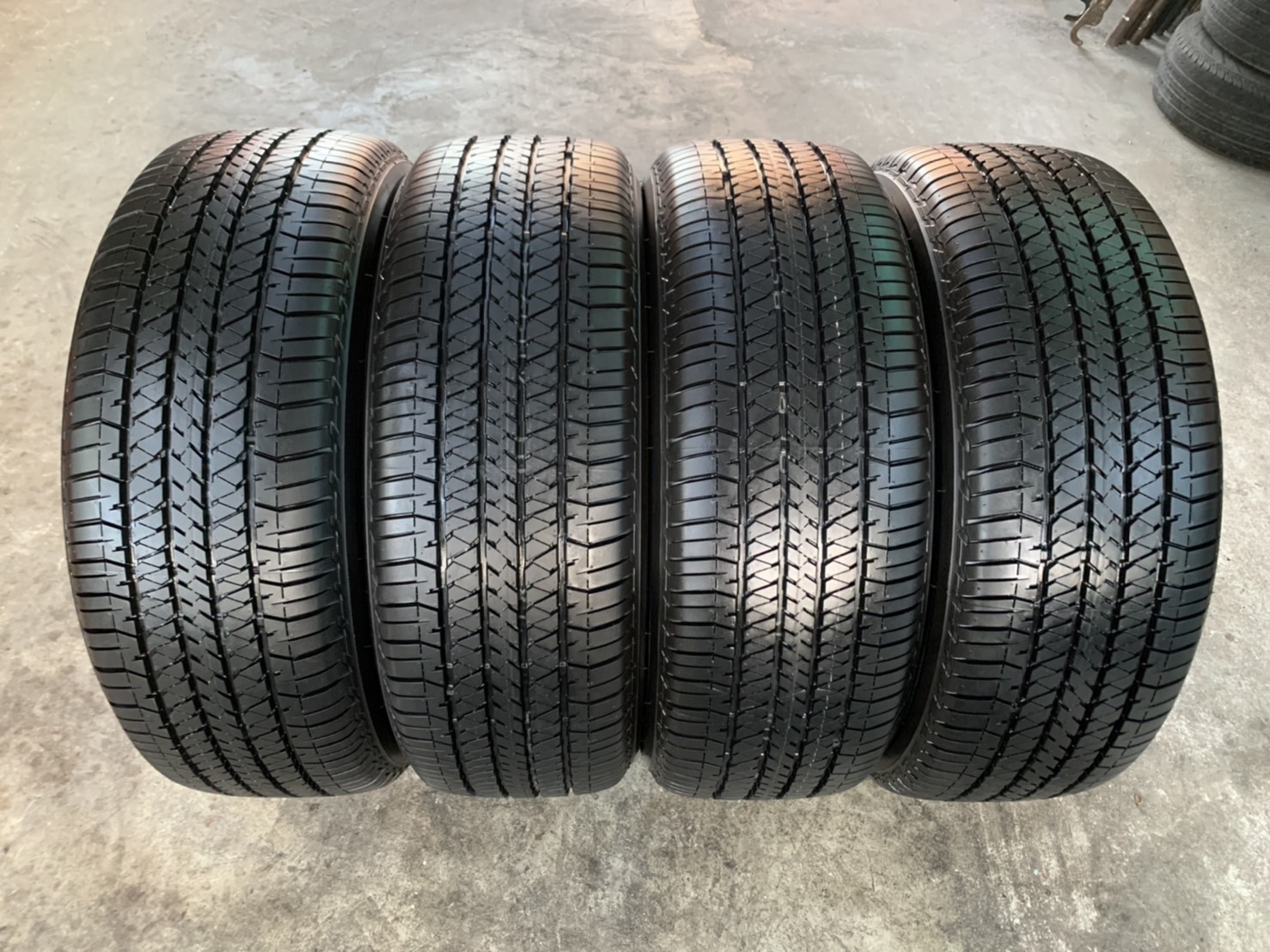 ล้อแม็กป้ายแดง ISUZU MU-X รุ่นใหม่ล่าสุด ขอบ 20 พร้อมยางป้ายแดง 265-50-20 Bridgestone ปี 22 สวยกริ๊บ ล้อแม็กป้ายแดง ISUZU MU-X รุ่นใหม่ล่าสุด ขอบ 20 พร้อมยางป้ายแดง 265-50-20 Bridgestone ปี 22 สวยกริ๊บ
