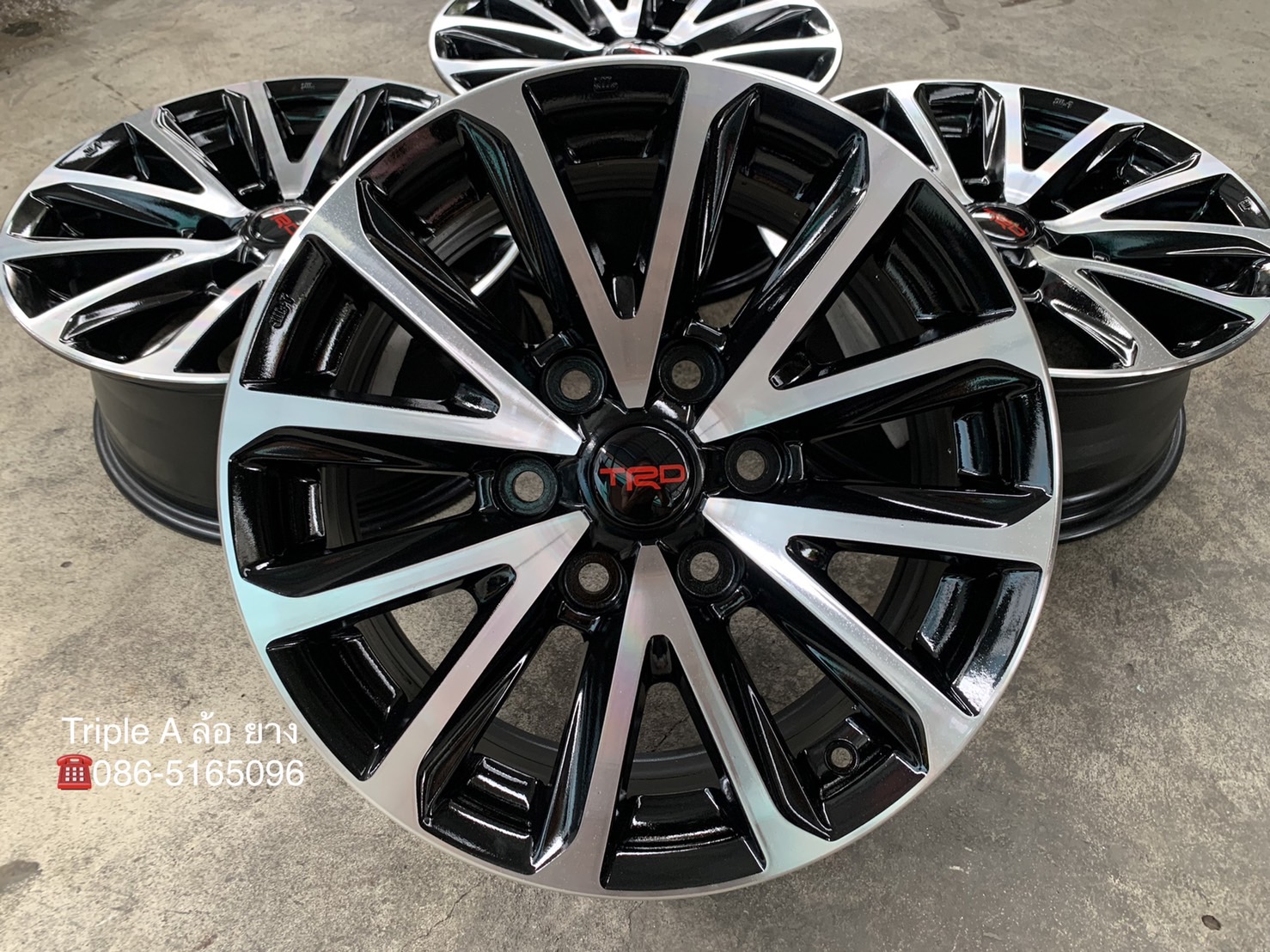 ล้อแม็ก Toyota ขอบ 17 ดำหน้าเงา ใส่กับ Fortuner ,Vigo ,Revo ,รถตู้ Commuter 6รู139 ได้เลย ล้อแม็ก Toyota ขอบ 17 ดำหน้าเงา ใส่กับ Fortuner ,Vigo ,Revo ,รถตู้ Commuter 6รู139 ได้เลย