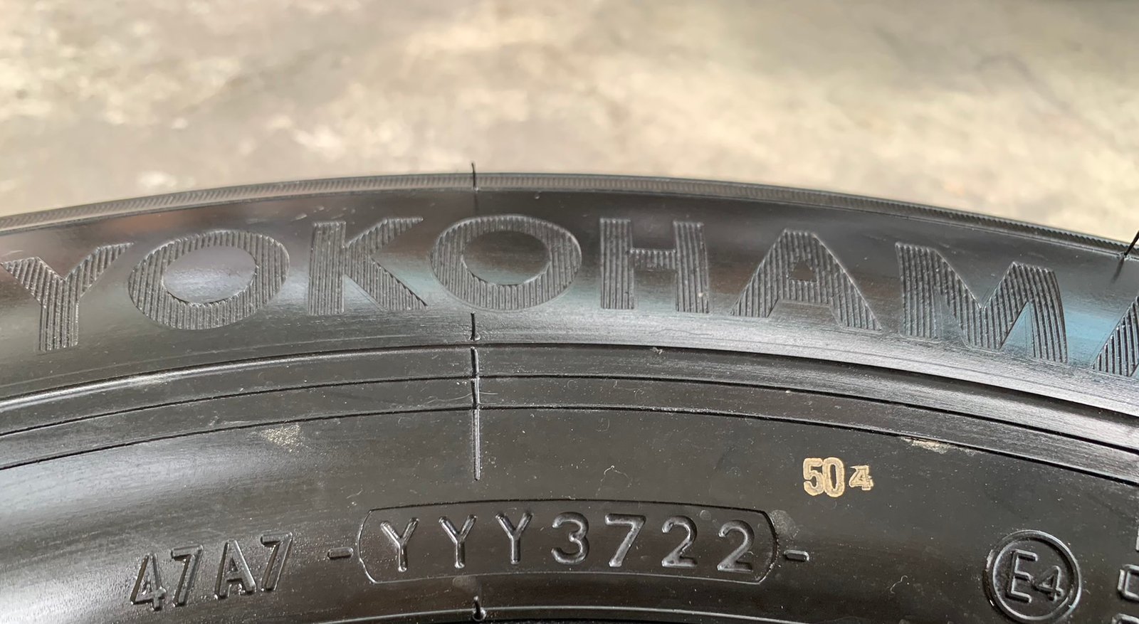 ยางป้ายแดง 235-65-16 Yokohama ปลายปี 22 สวยกริ๊บ ถอดจากรถป้ายแดง