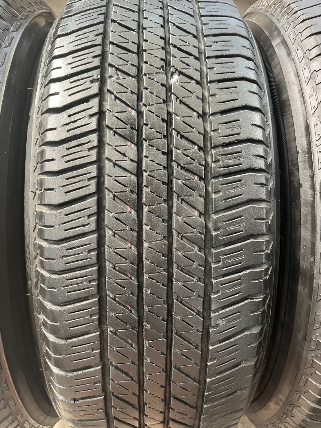 ล้อแม็ก Ford Ranger XLT ขอบ 17 สีบอร์น แถมยาง 255-65-17 Bridgestone ปลายปี 19