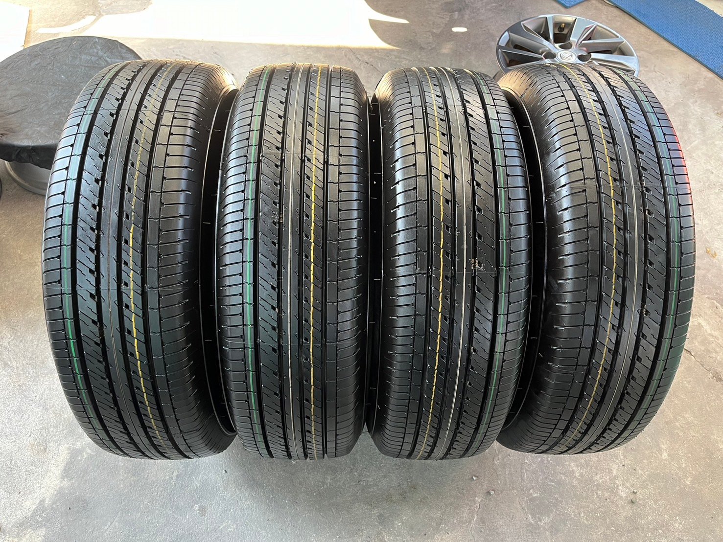 ล้อแม็กป้ายแดง Toyota Revo ขอบ 16 พร้อมยางใหม่ป้ายแดง 215-65-16 Dunlop ปี 25 ใหม่ยกห้าง ล้อแม็กป้ายแดง Toyota Revo ขอบ 16 พร้อมยางใหม่ป้ายแดง 215-65-16 Dunlop ปี 25 ใหม่ยกห้าง