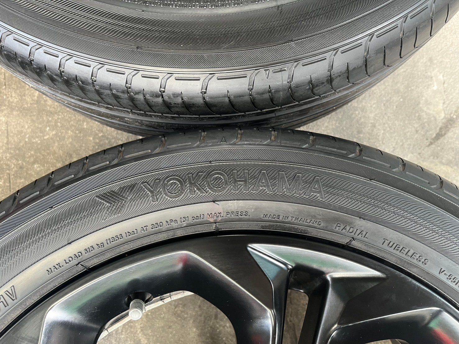 ล้อแม็ก Honda Civic FE Turbo RS ขอบ 17 สีดำ พร้อมยางป้ายแดง 215-50-17 Yokohama ปี 23