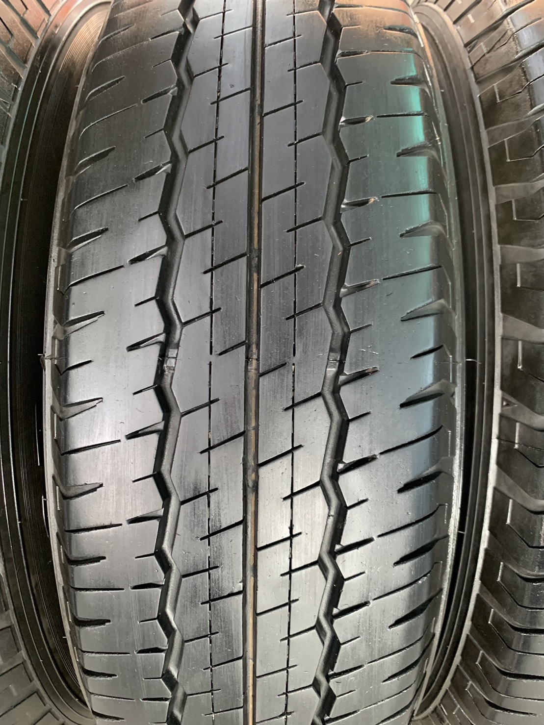 ล้อแม็ก ISUZU X-Series ขอบ 16 พร้อมยาง 215-70-16 Dunlop ปลายปี 20 ล้อแม็ก ISUZU X-Series ขอบ 16 พร้อมยาง 215-70-16 Dunlop ปลายปี 20