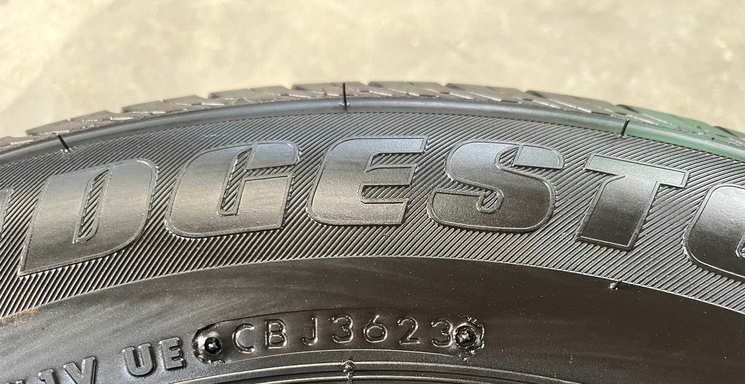 ล้อแม็กป้ายแดง Toyota Revo ขอบ 16 พร้อมยาง 215-65-16 Bridgestone ปี 23